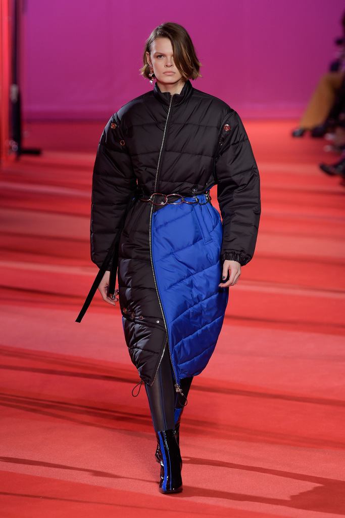 Look 15