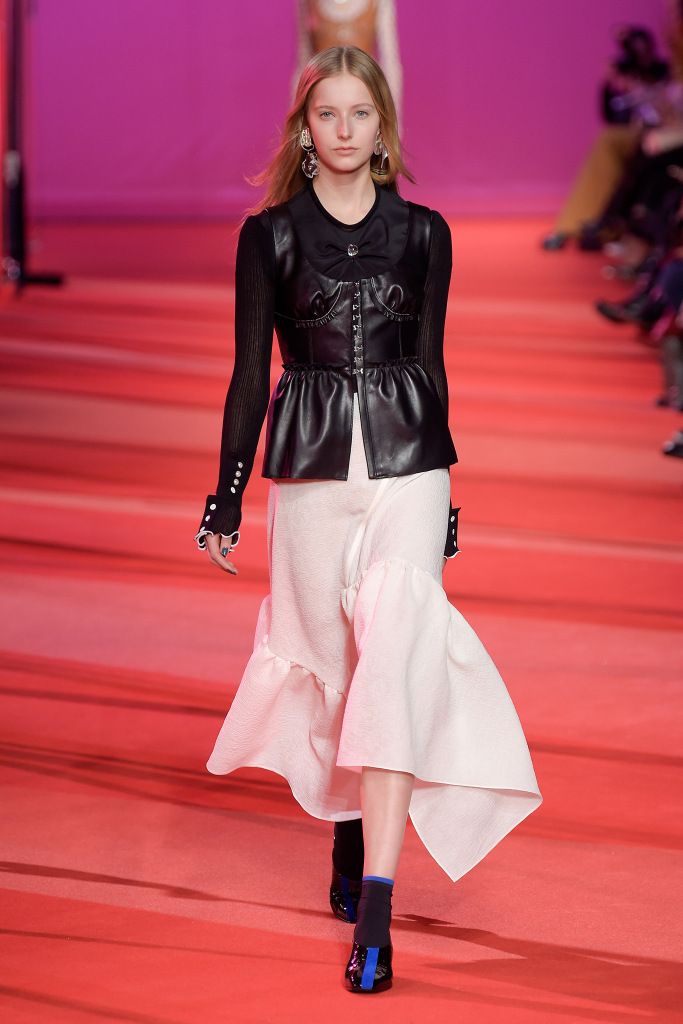 Look 17