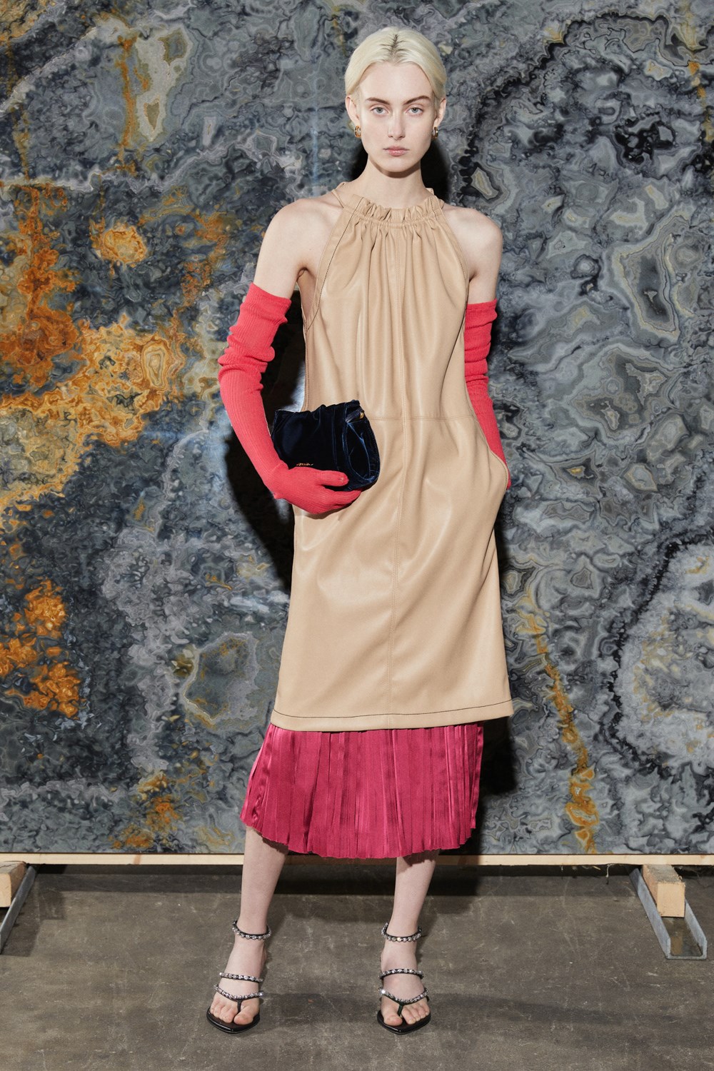 Look 15