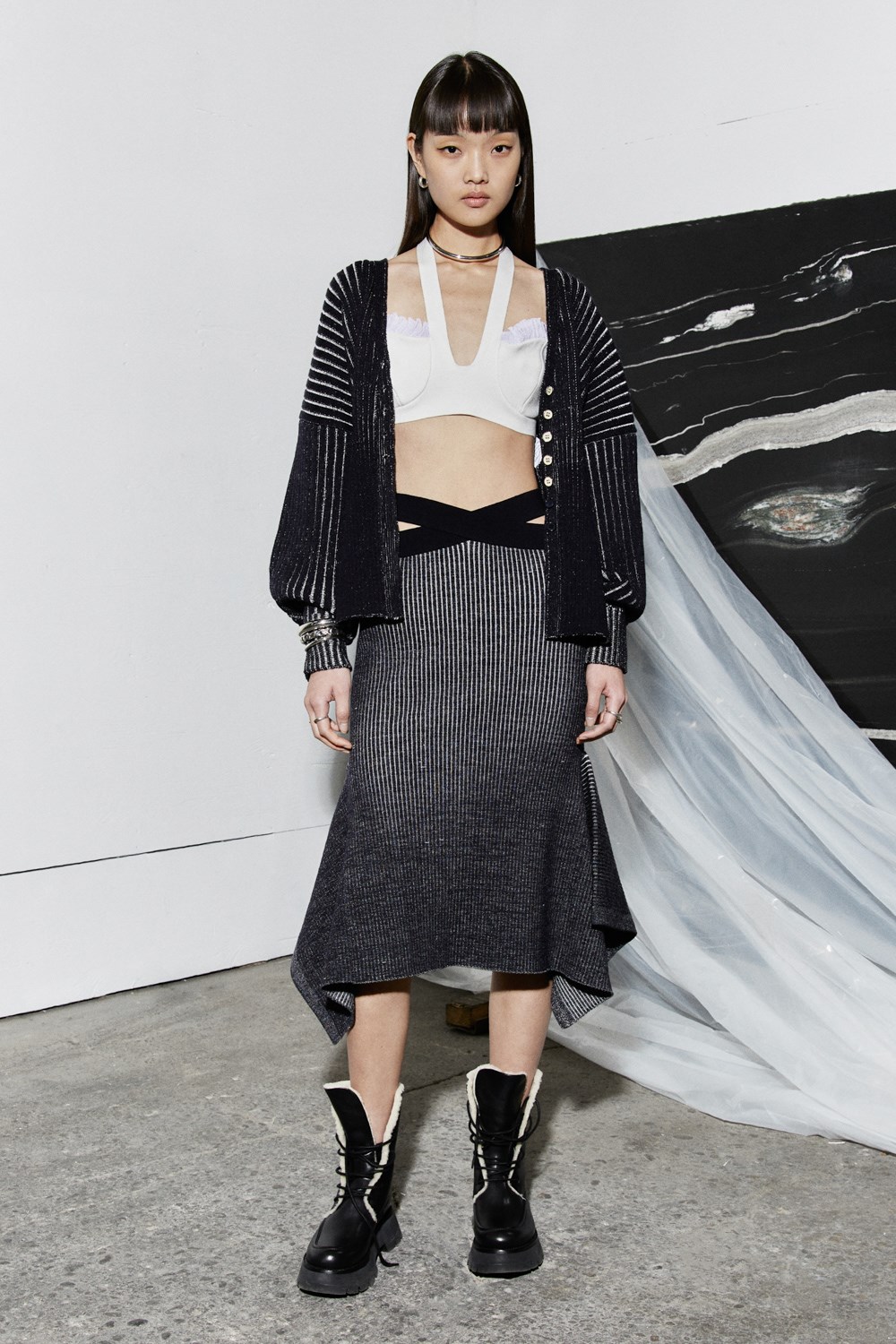 Look 16
