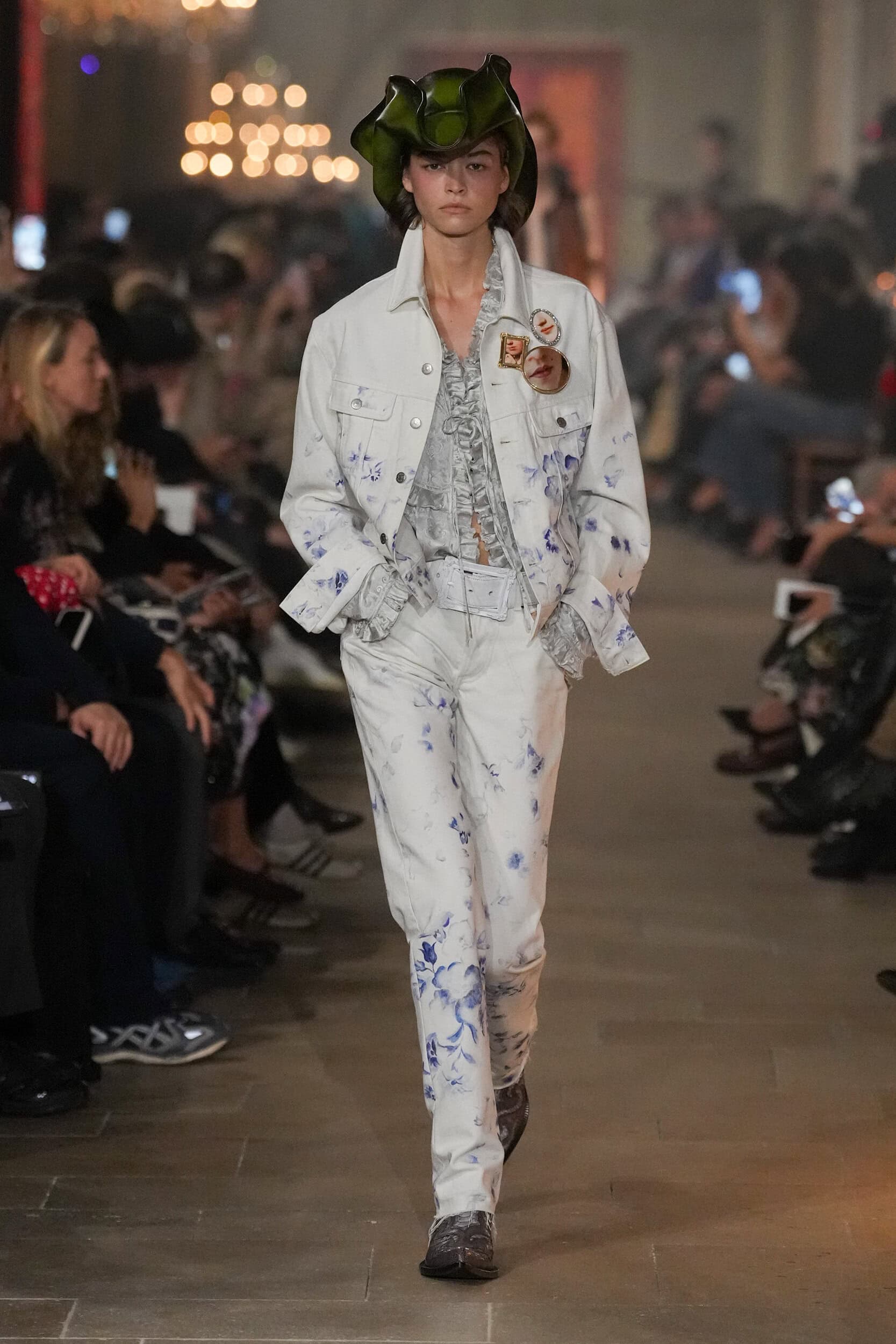 Look 17