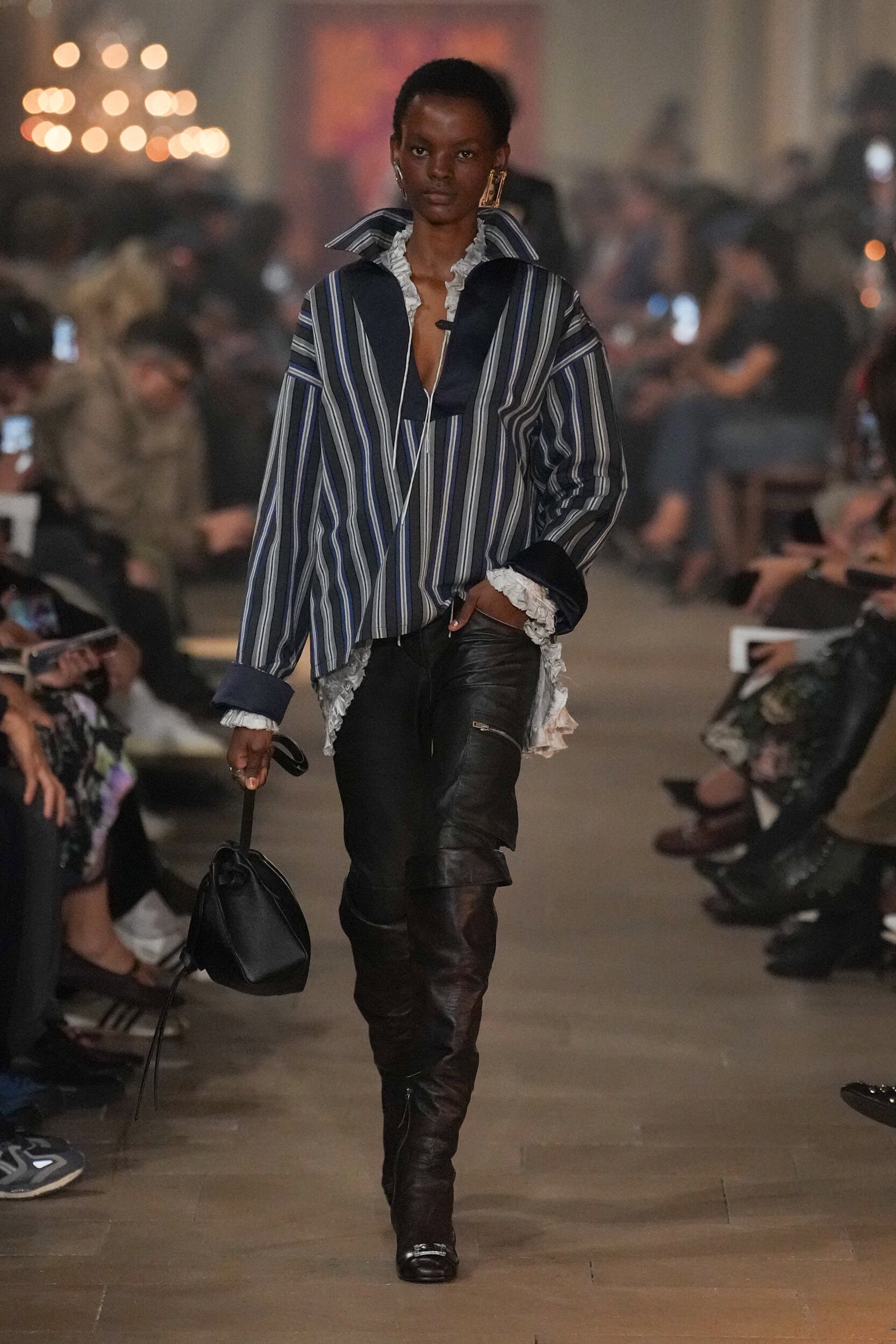 Look 27