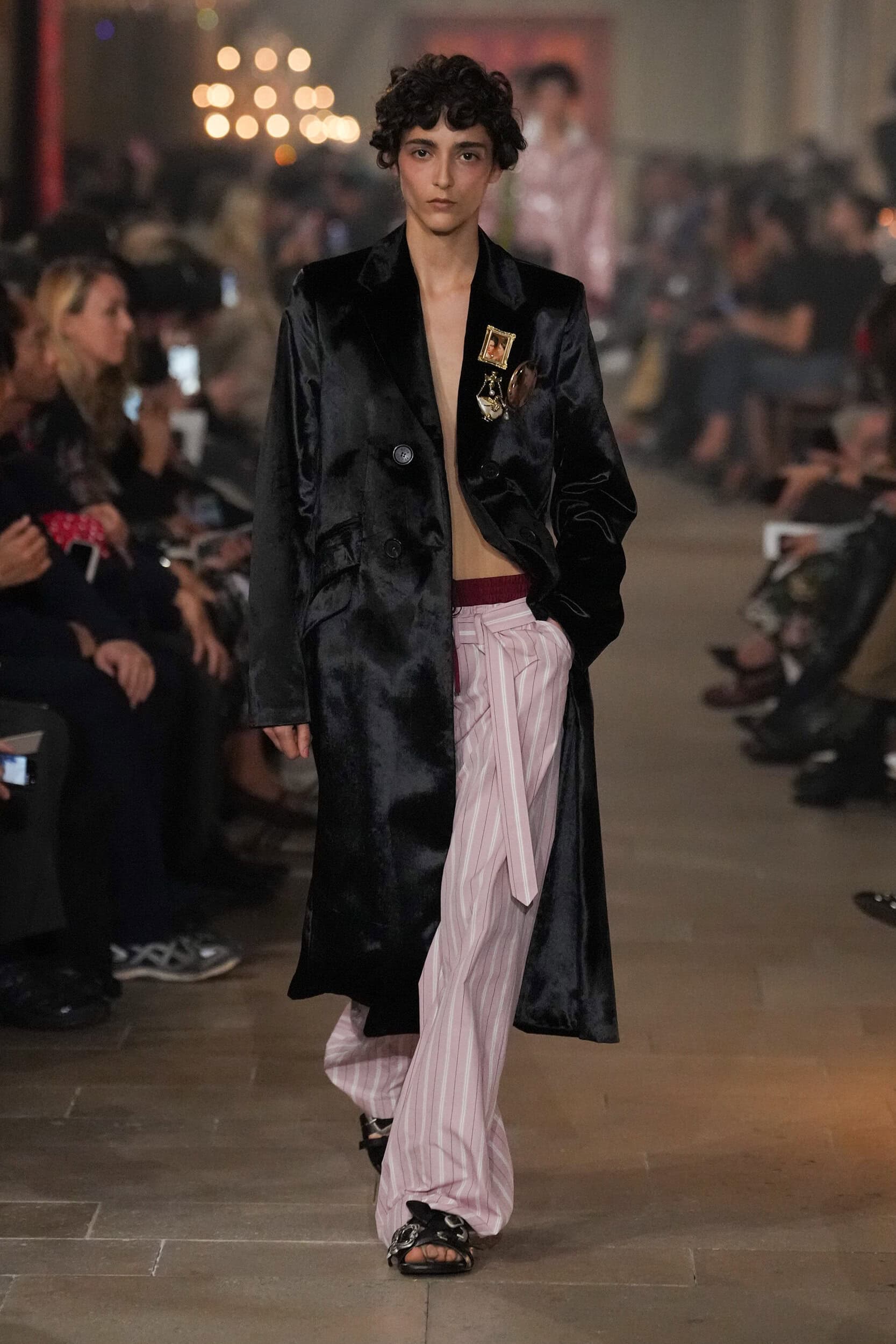 Look 28