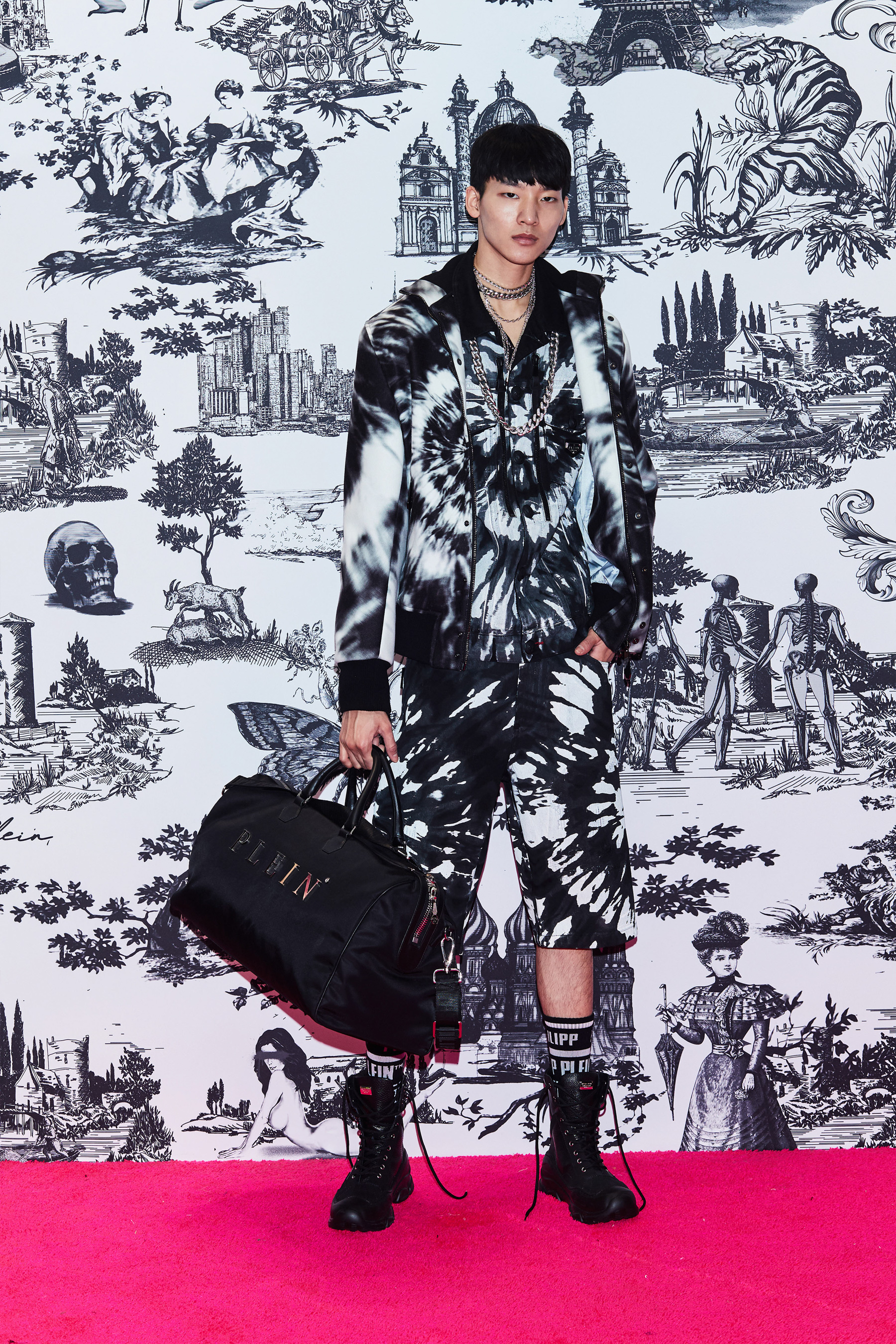 Look 16