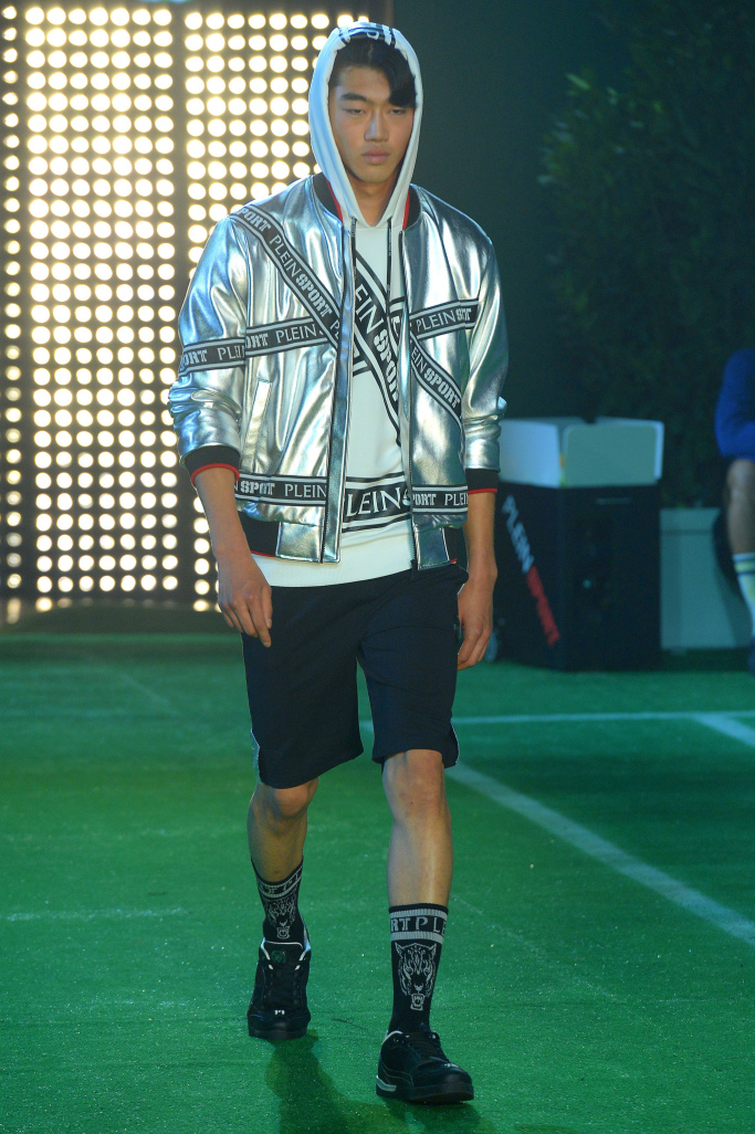 Look 25