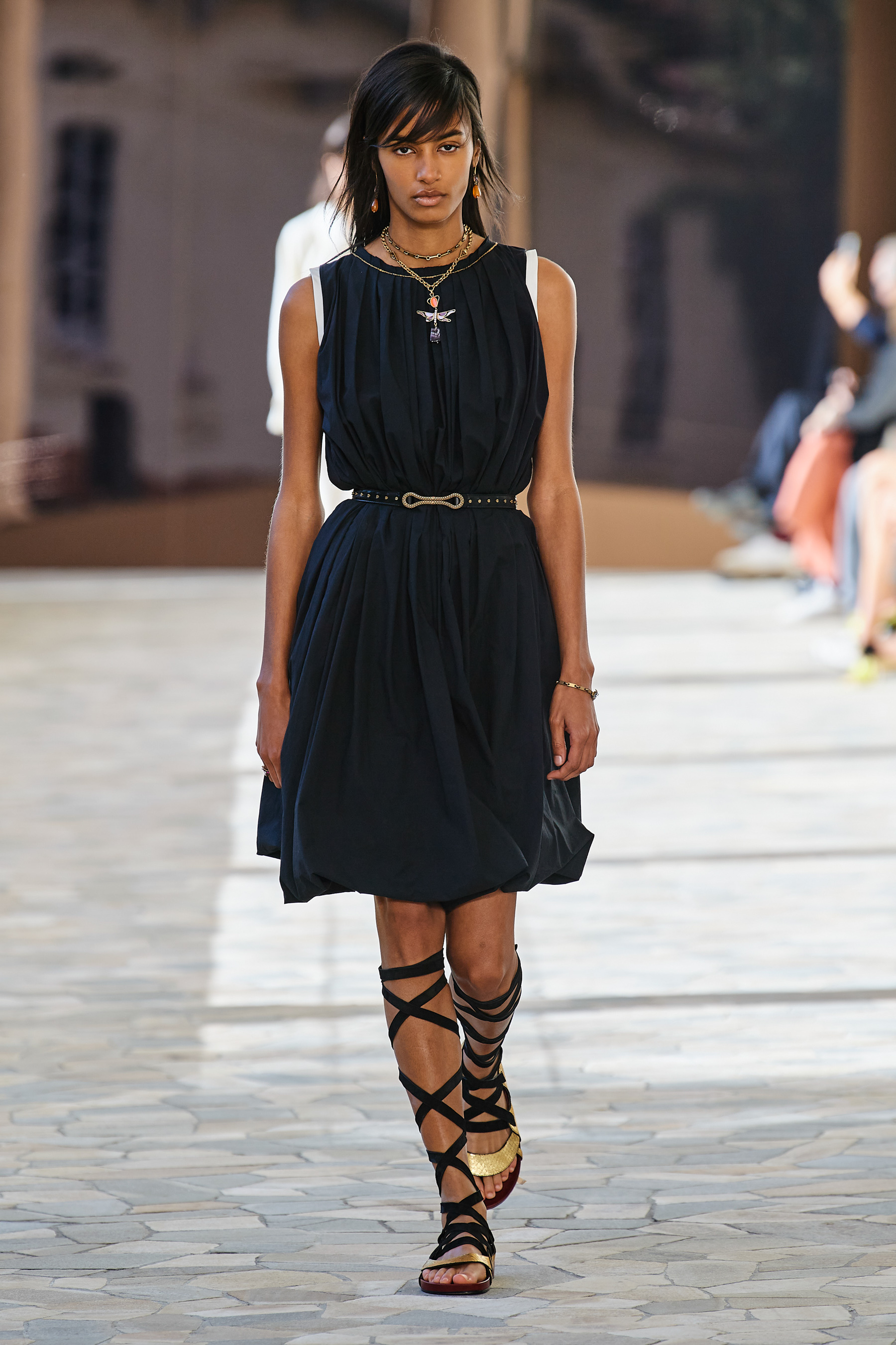 Look 8