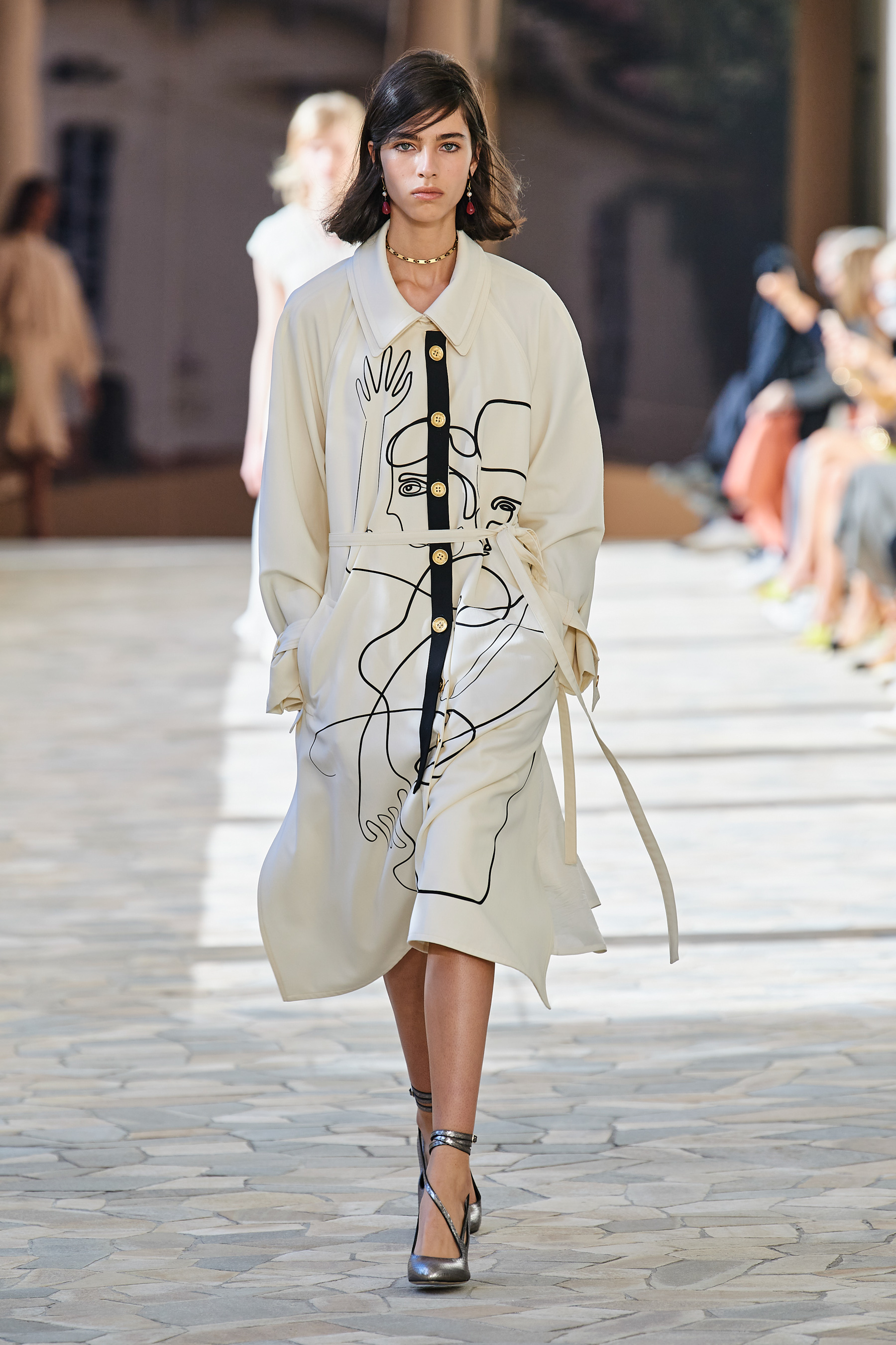 Look 9