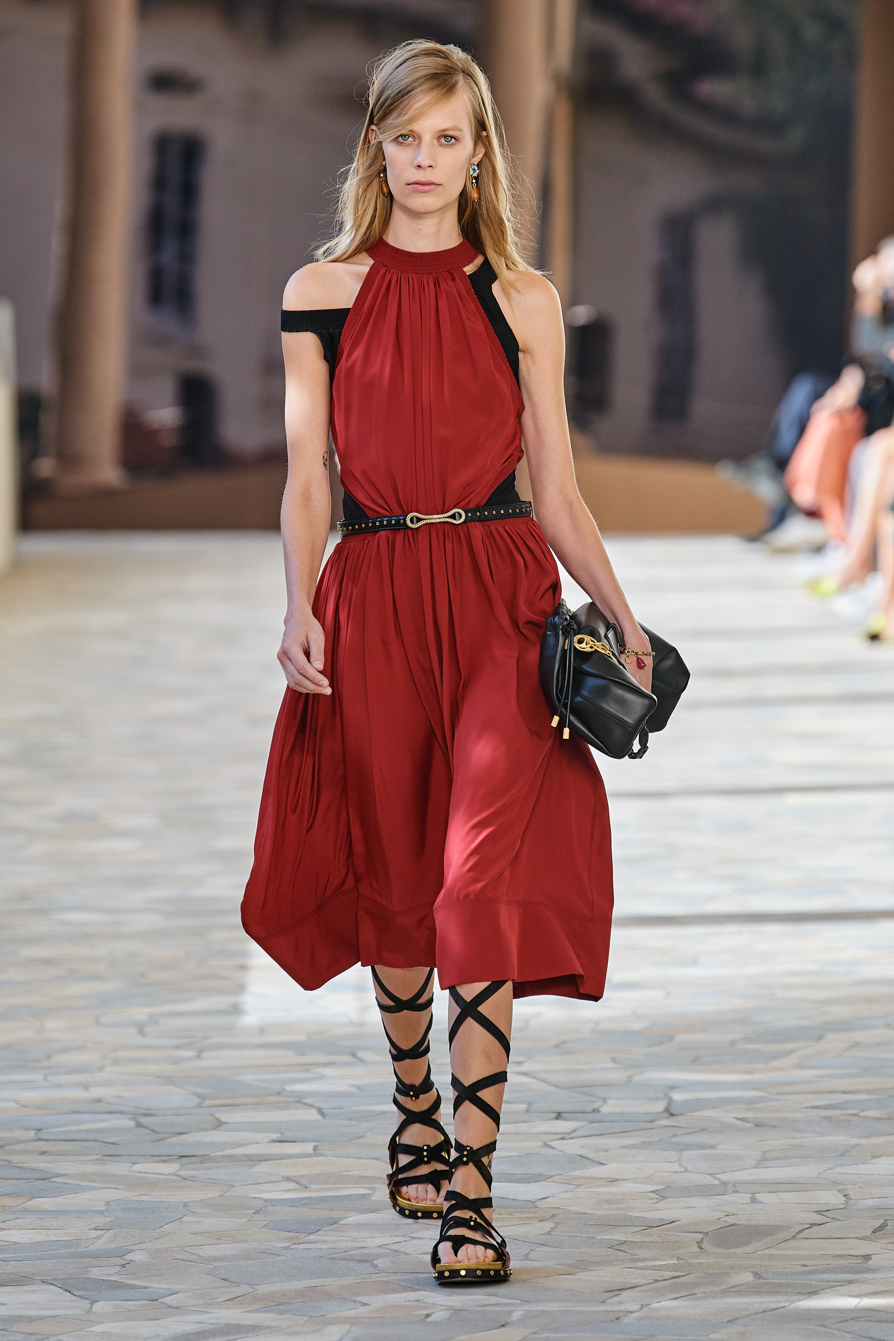 Look 32
