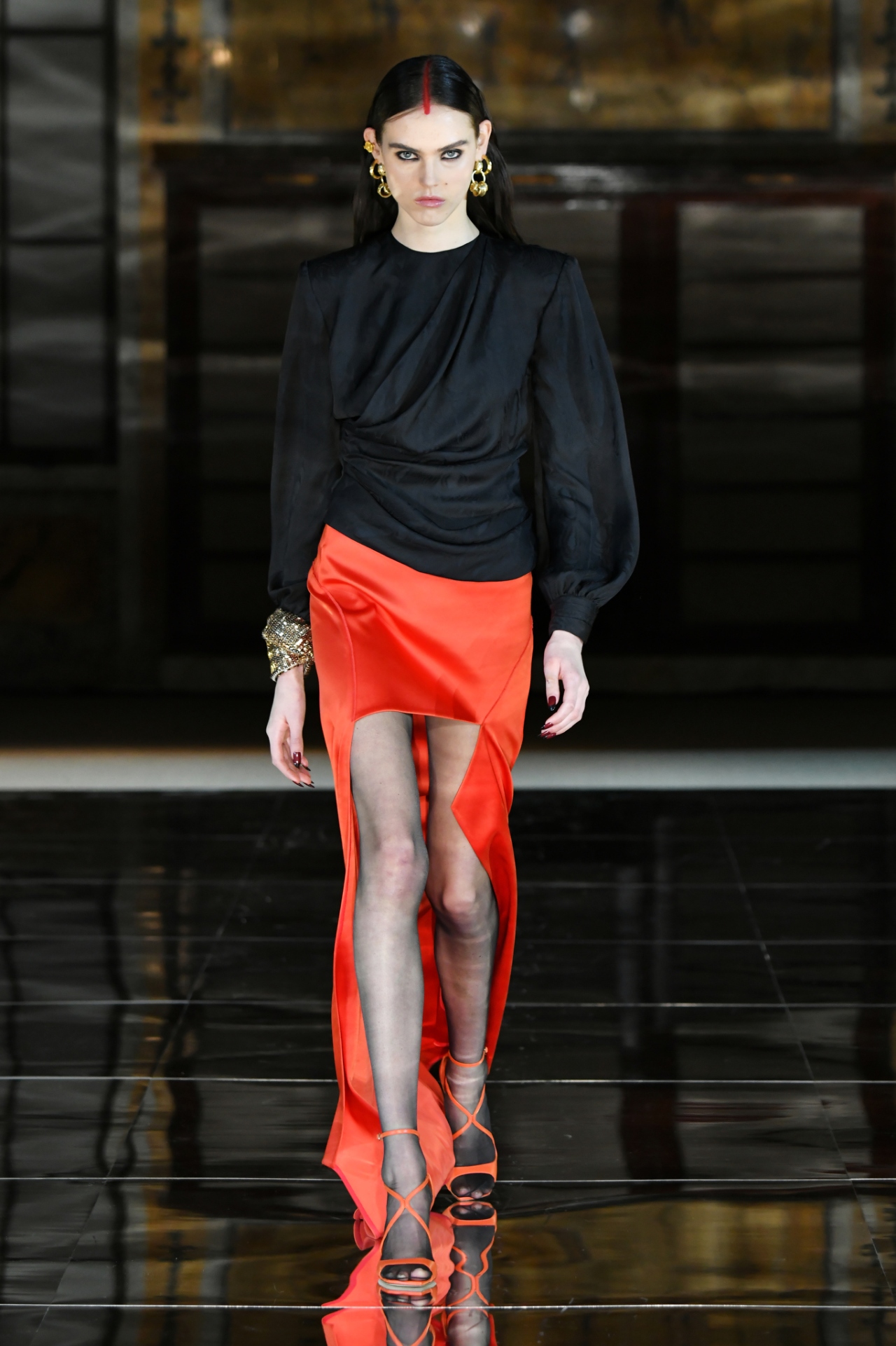 Look 12