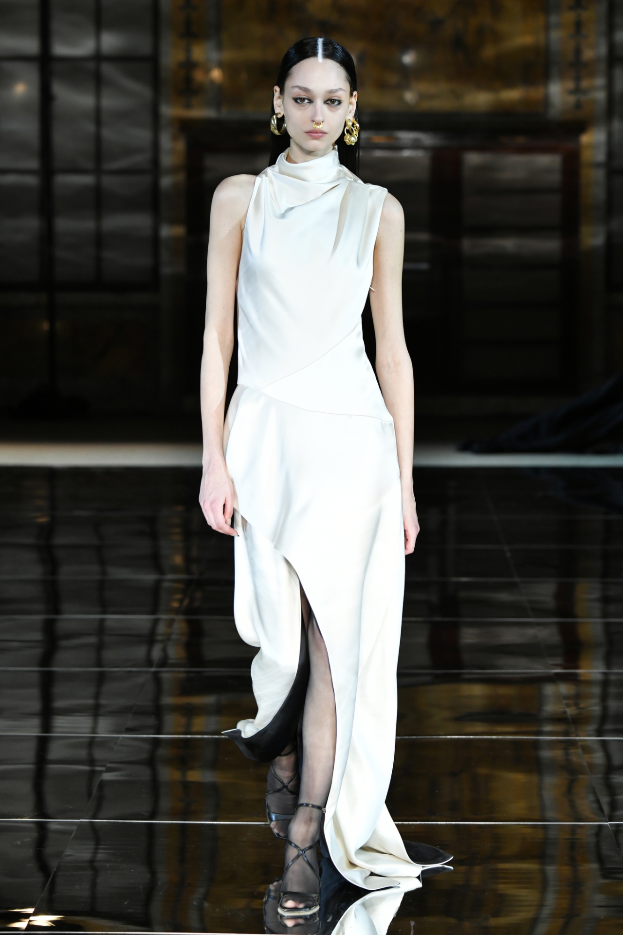 Look 30