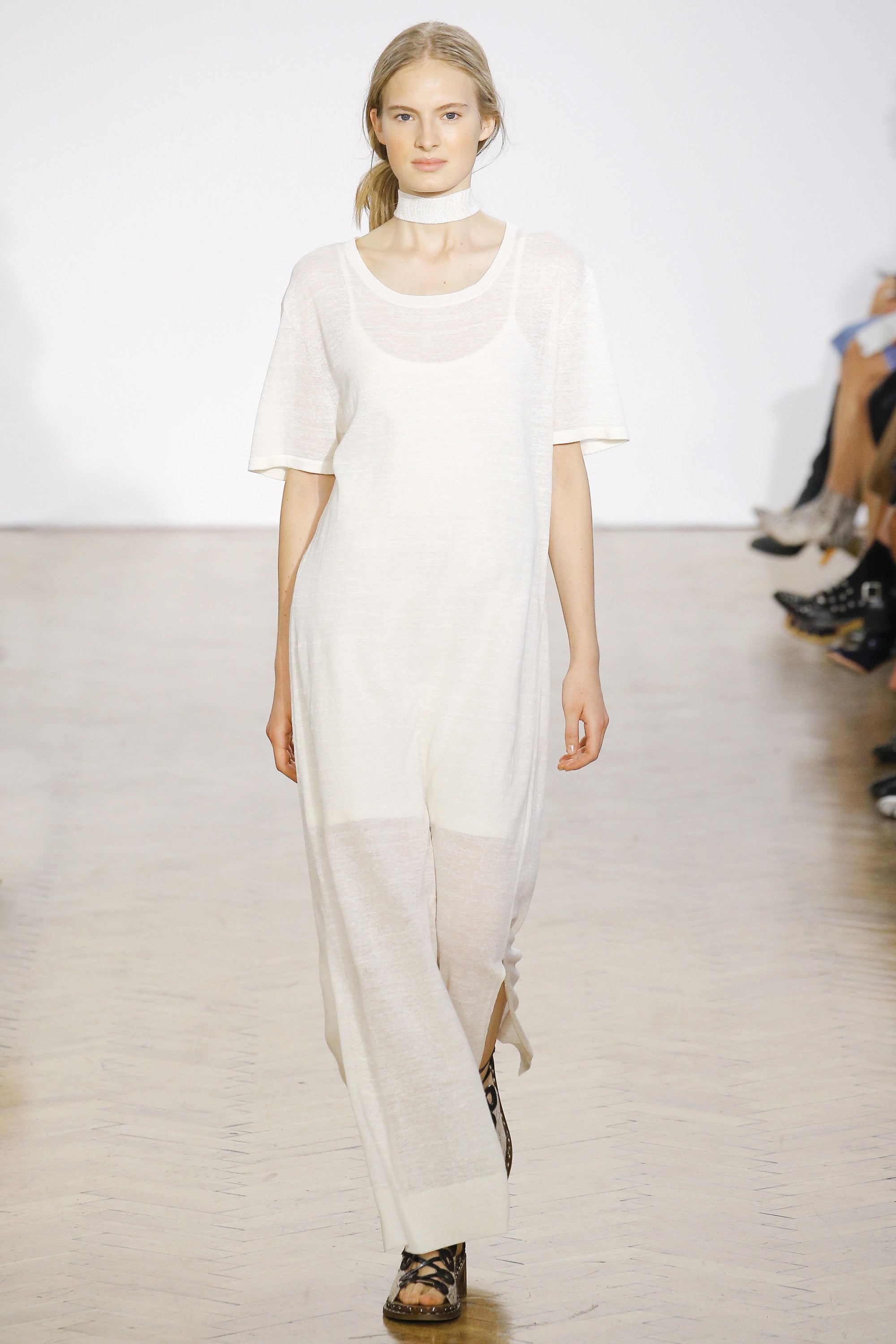 Look 11