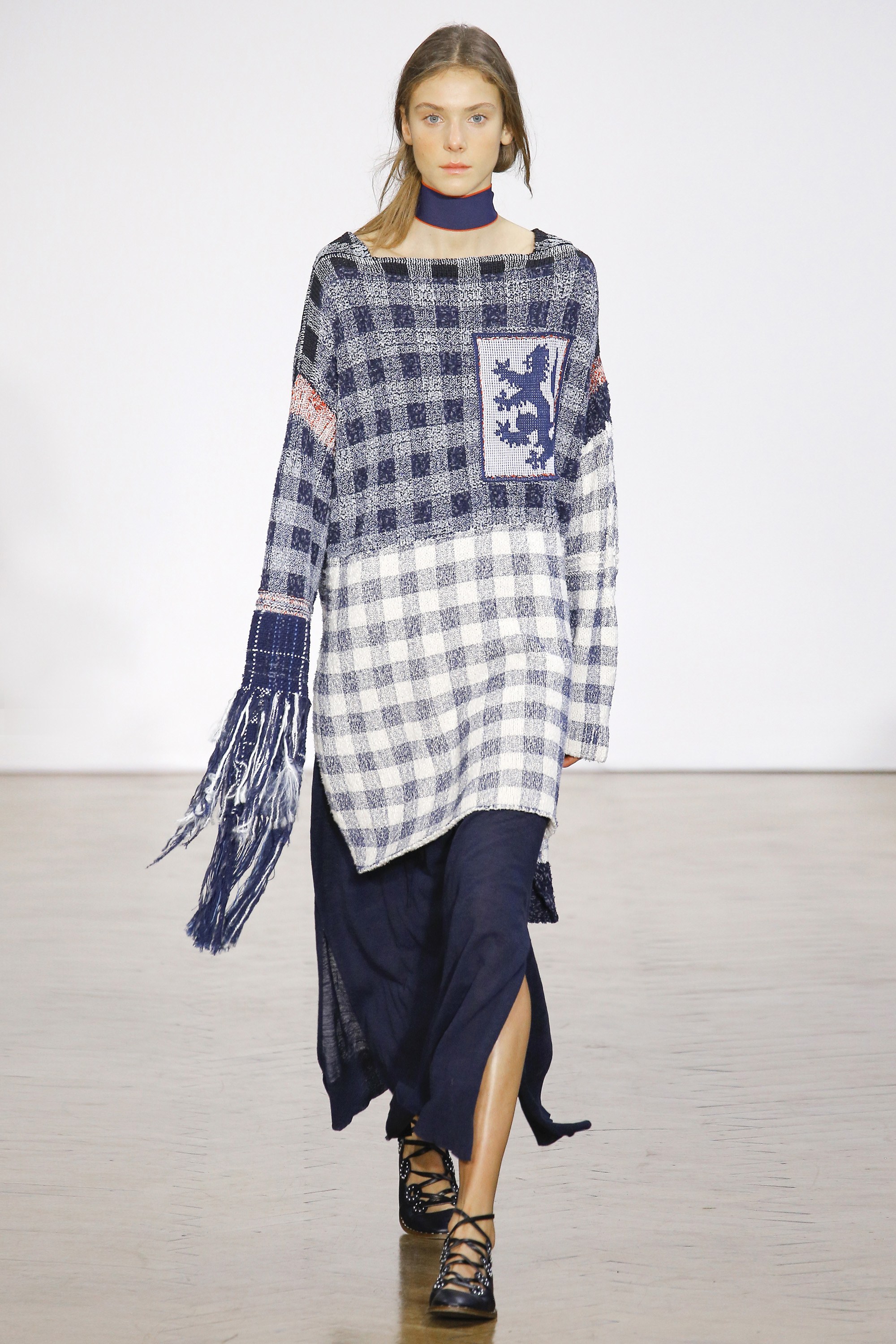 Look 15