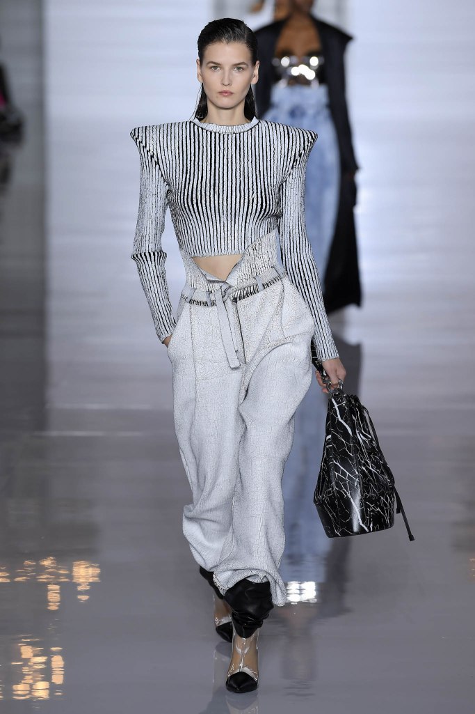 Look 80