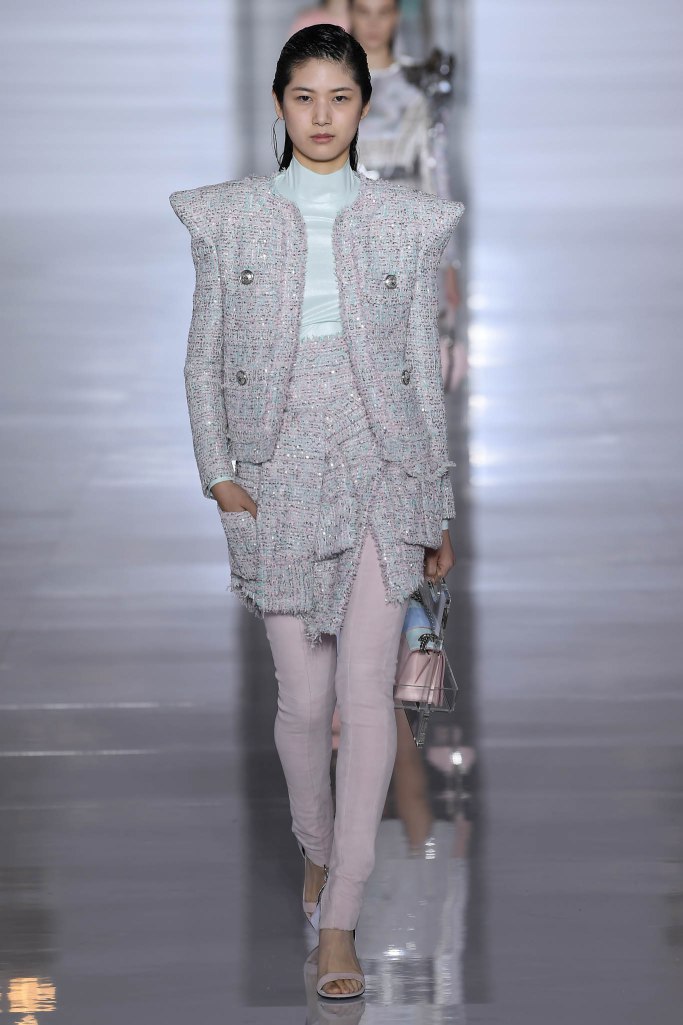 Look 18