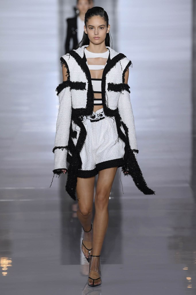Look 32