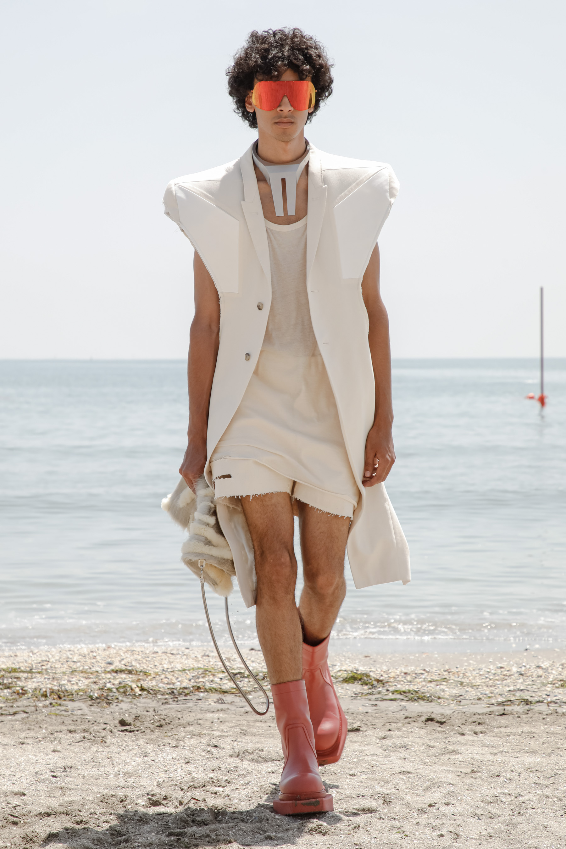 Look 9