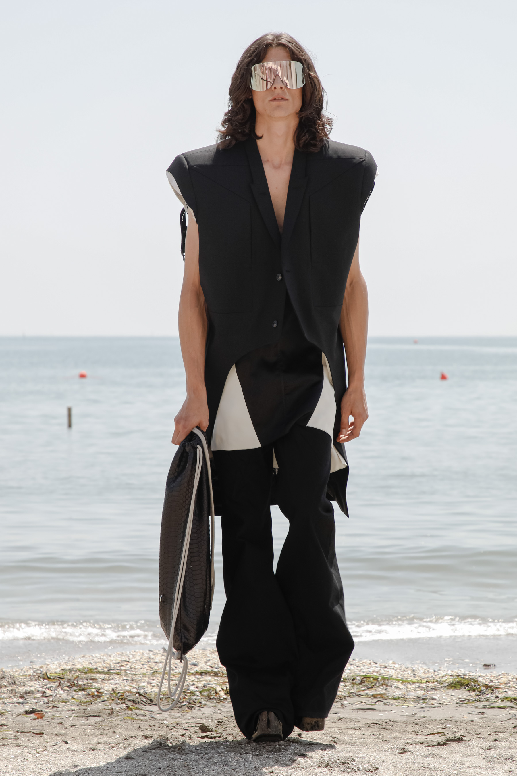 Look 11