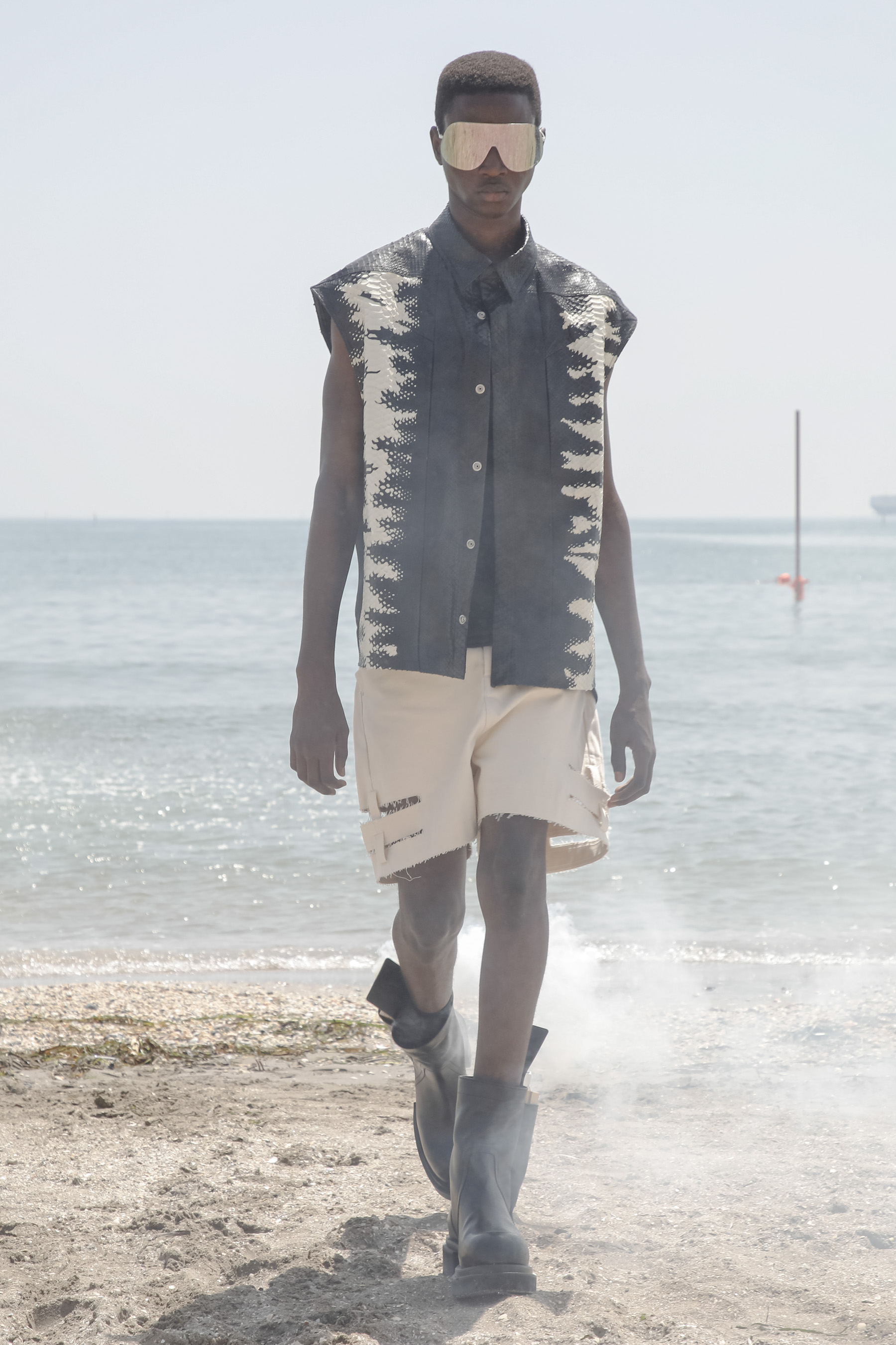 Look 22