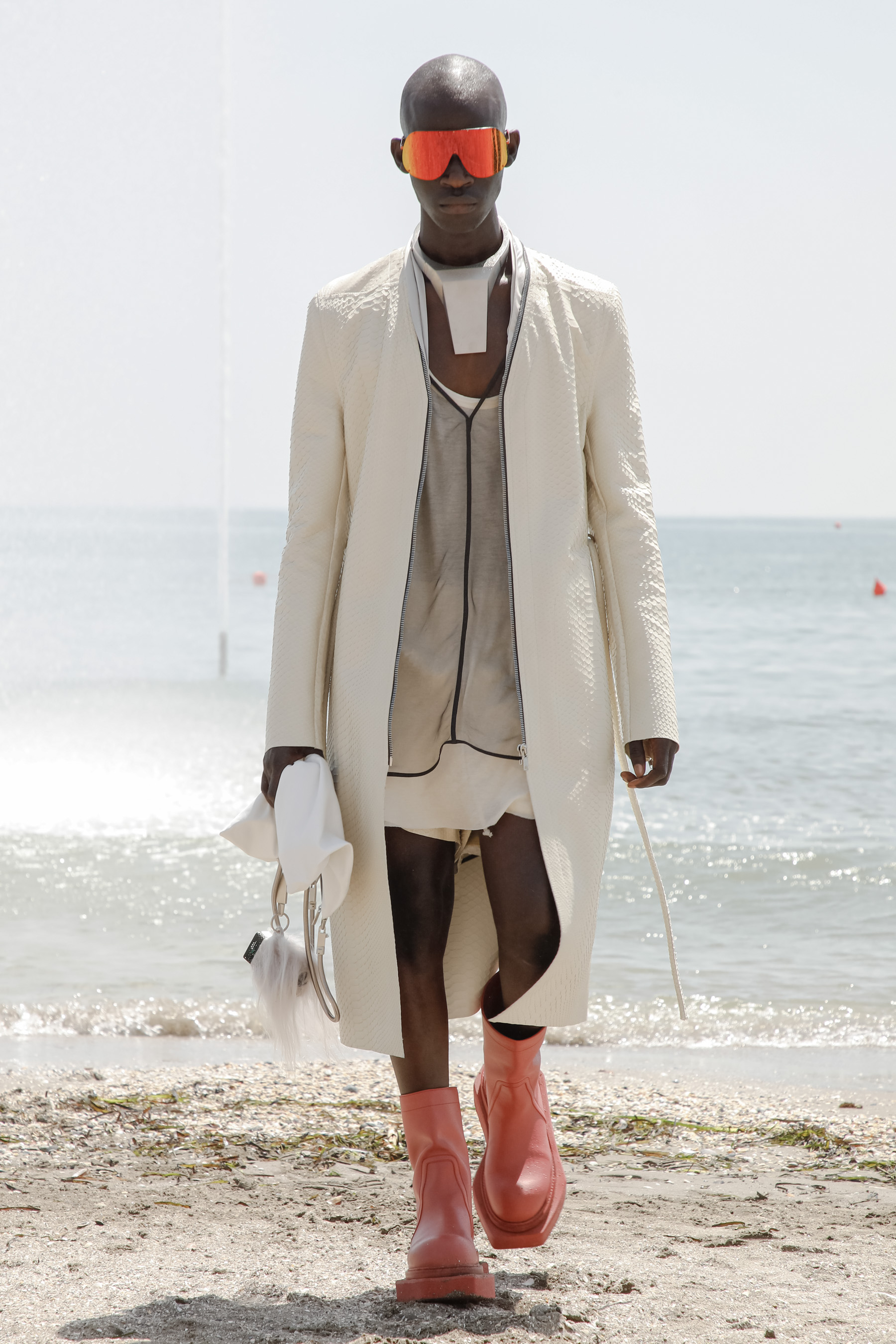 Look 24