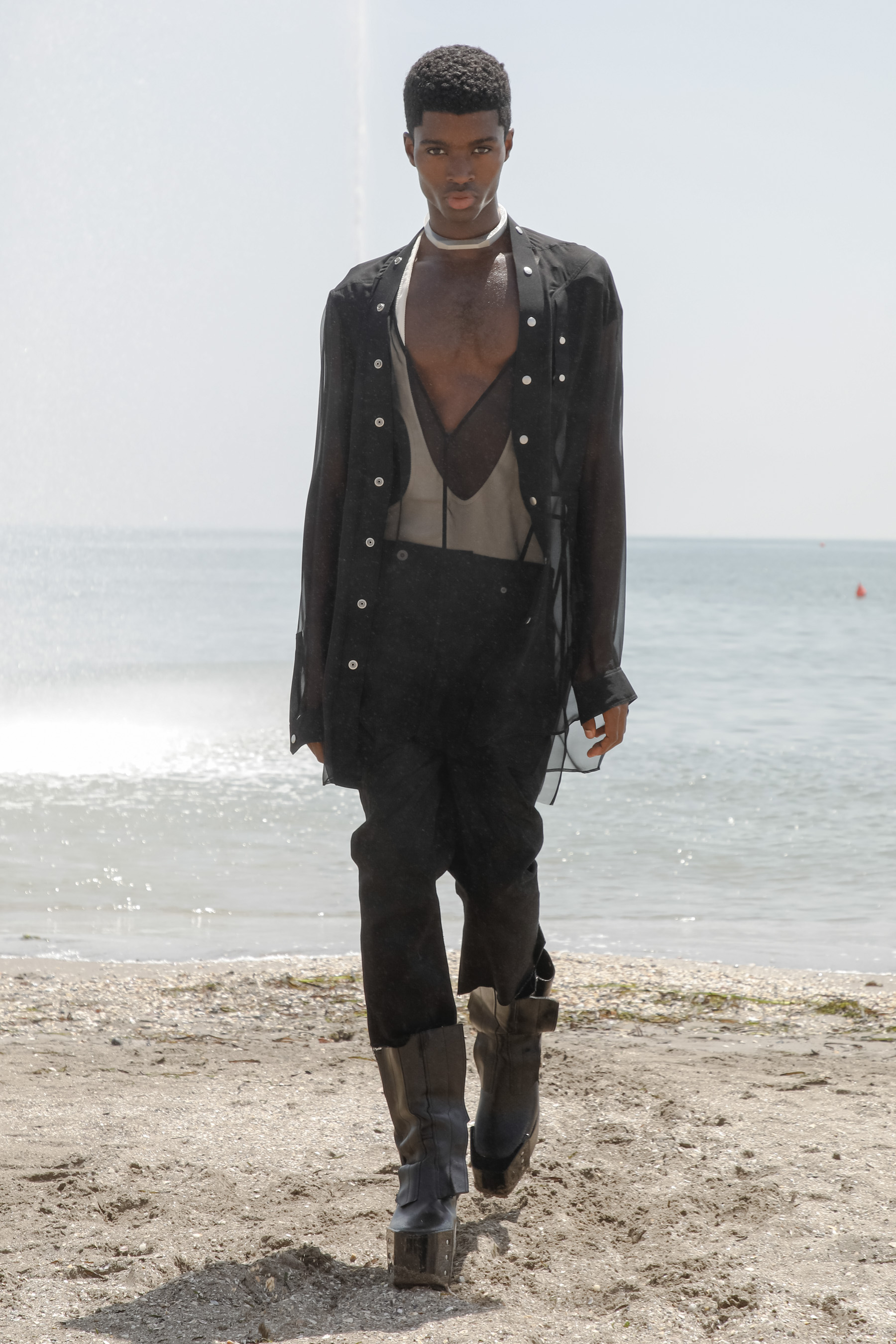 Look 28