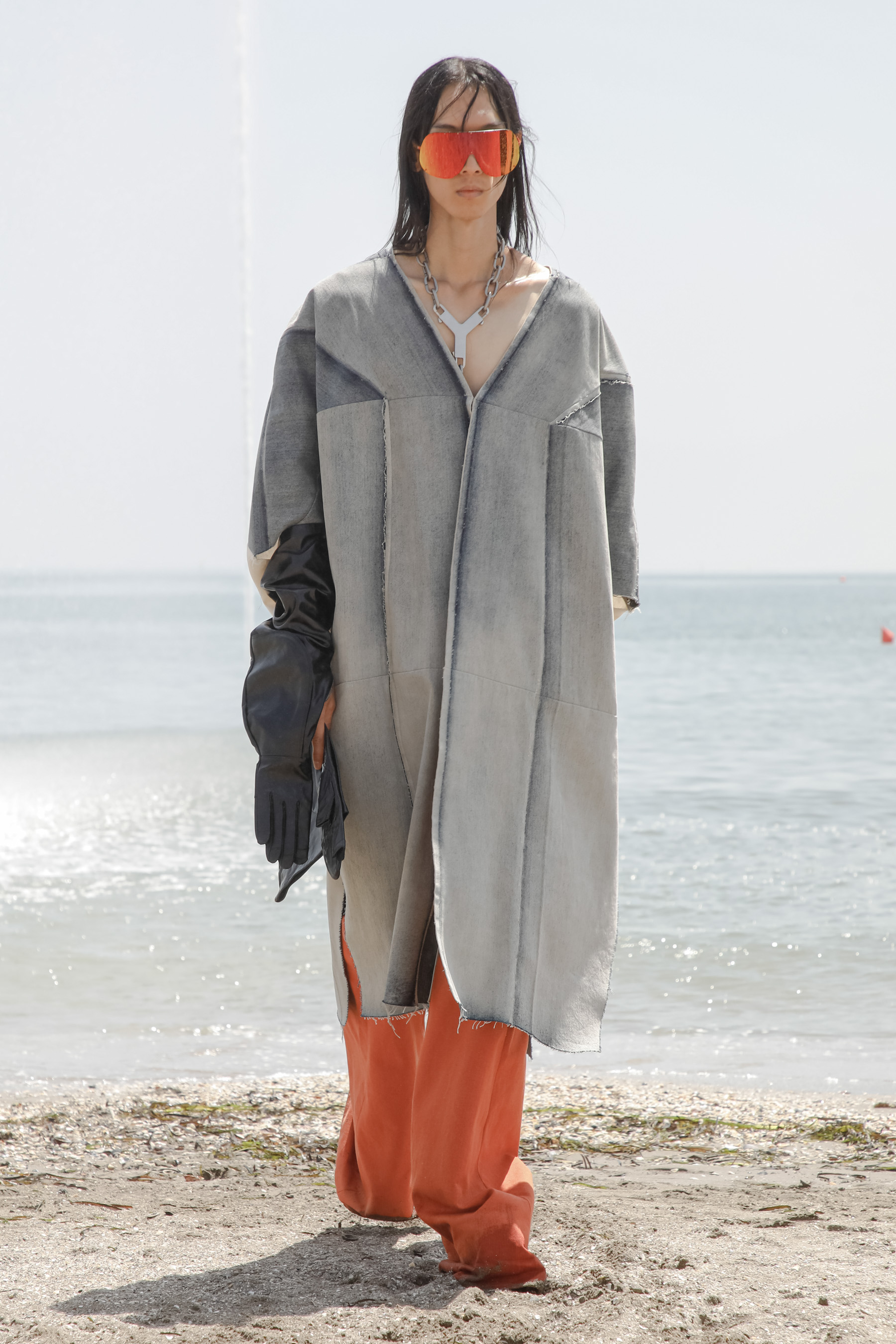 Look 32
