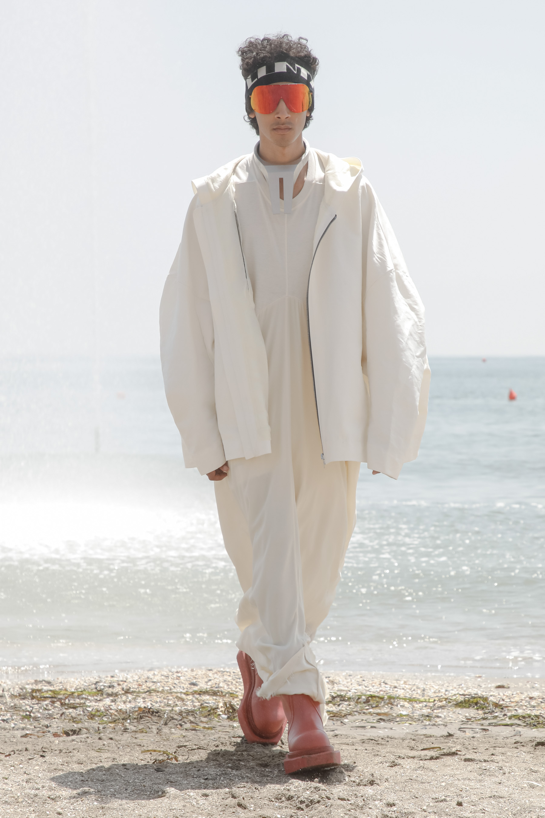 Look 37