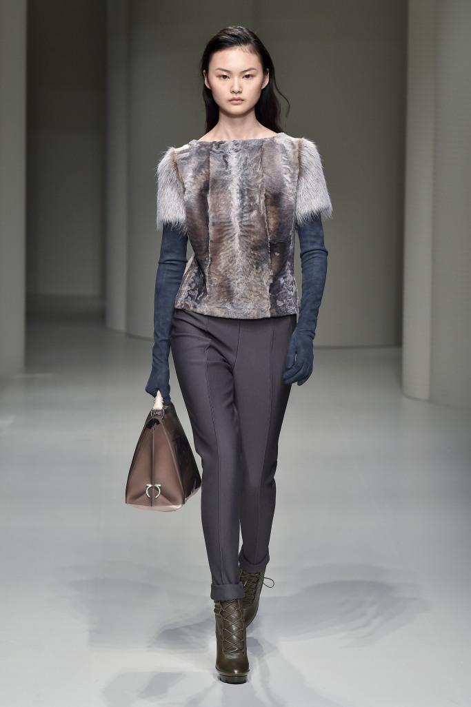 Look 12