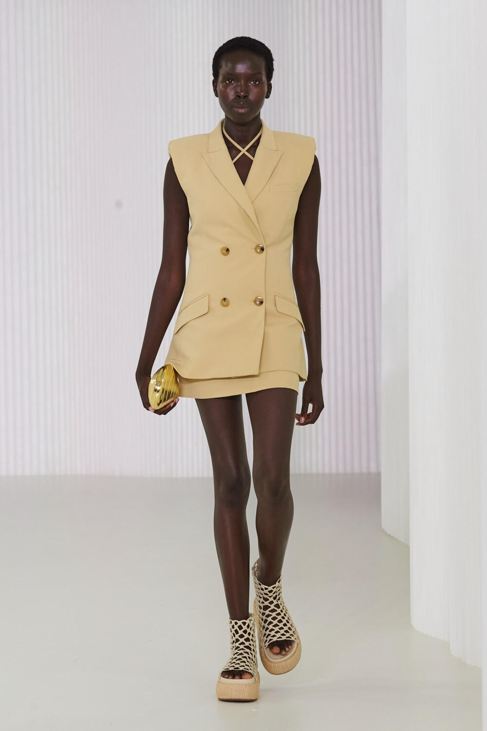 Look 9