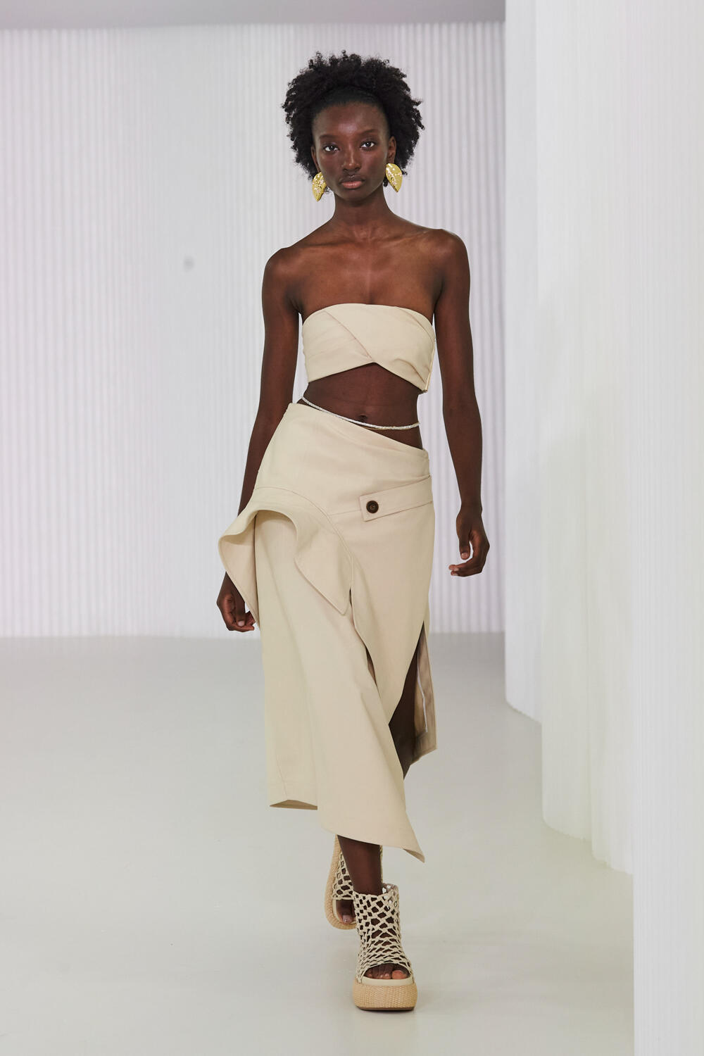 Look 13