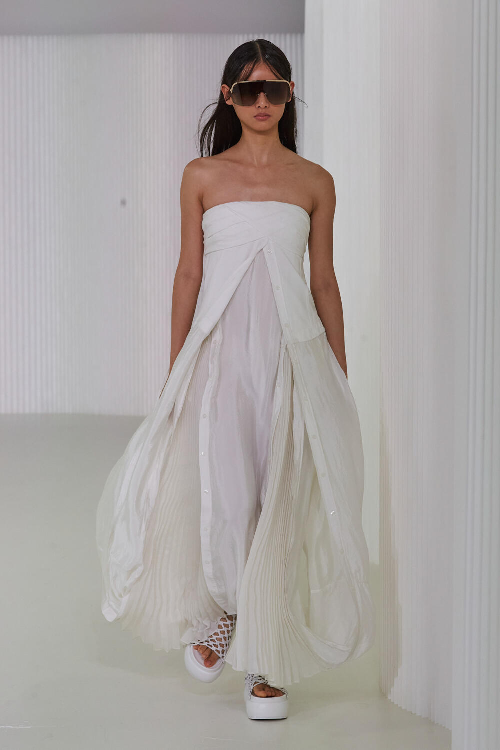 Look 18