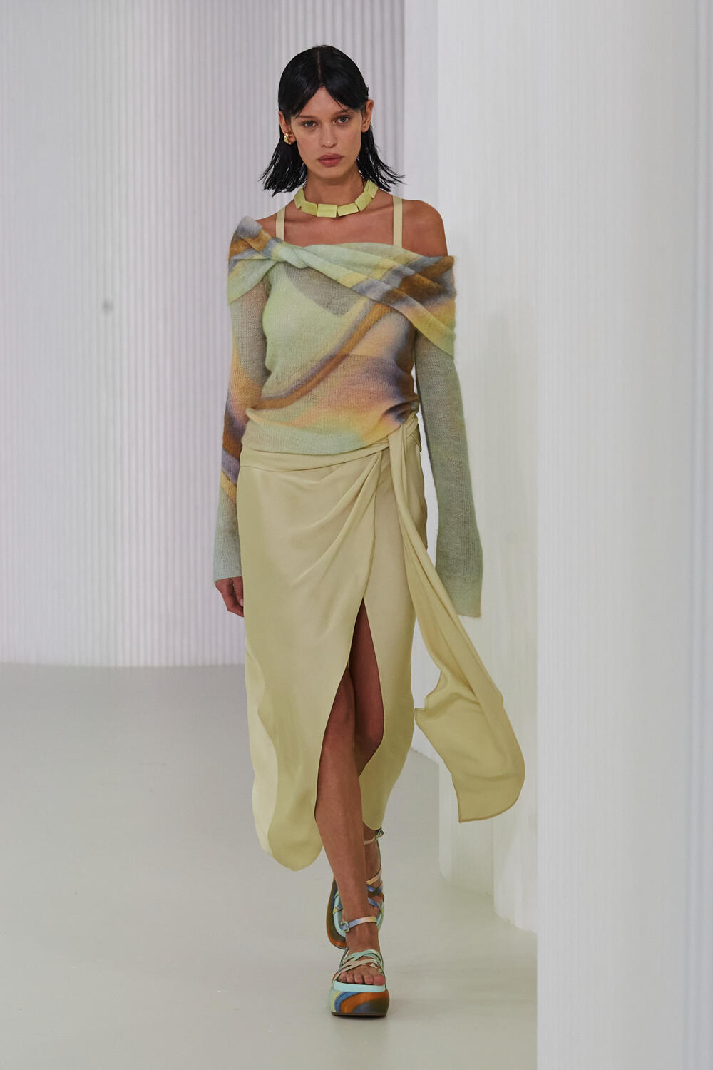 Look 24