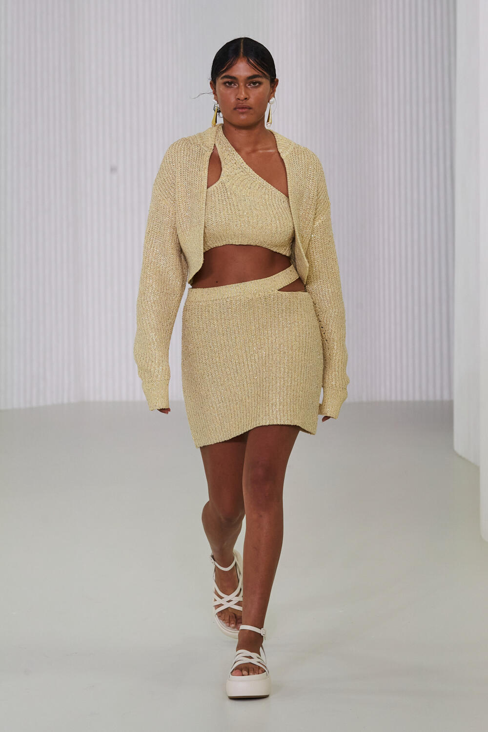 Look 25