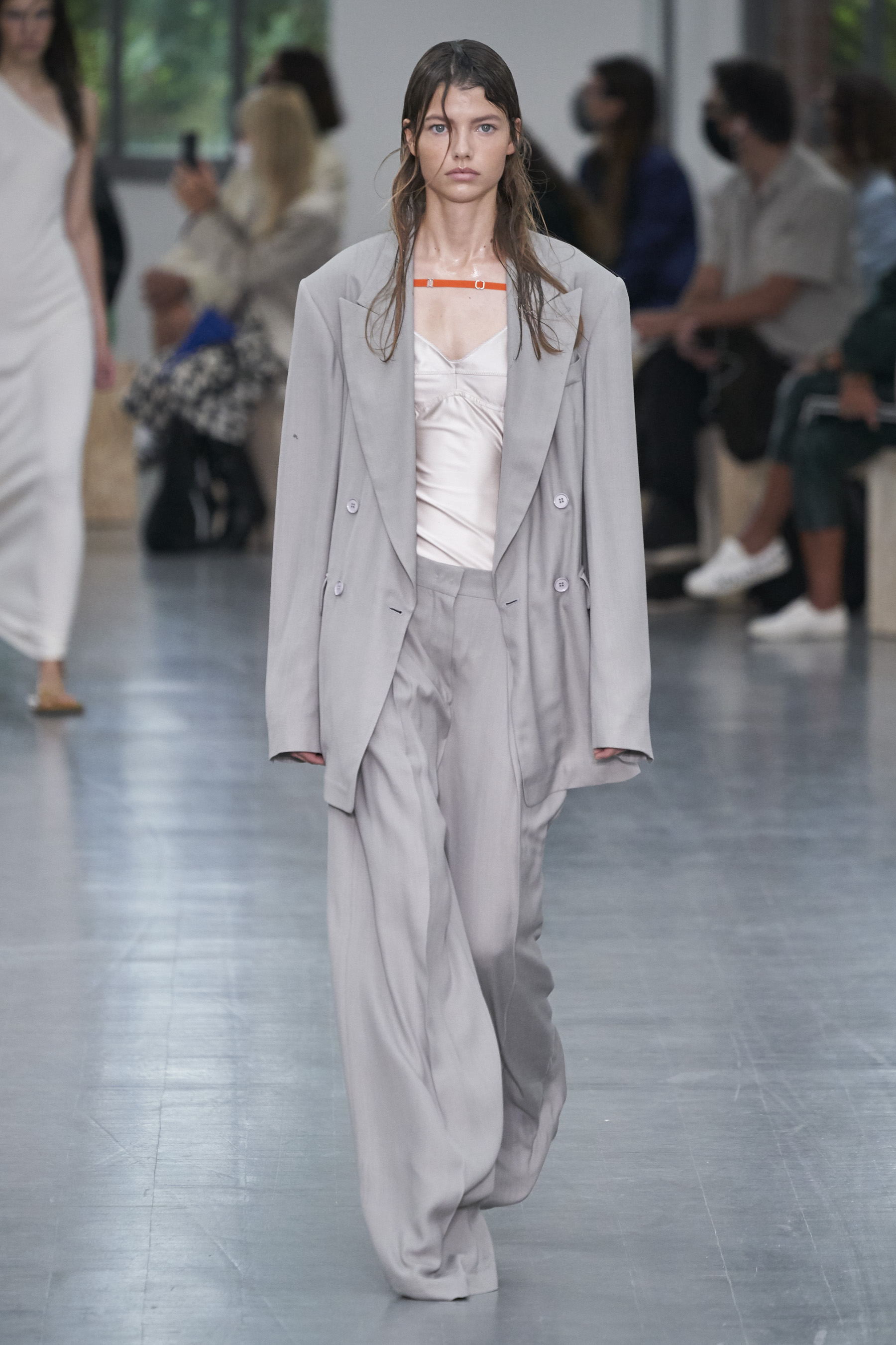 Look 24