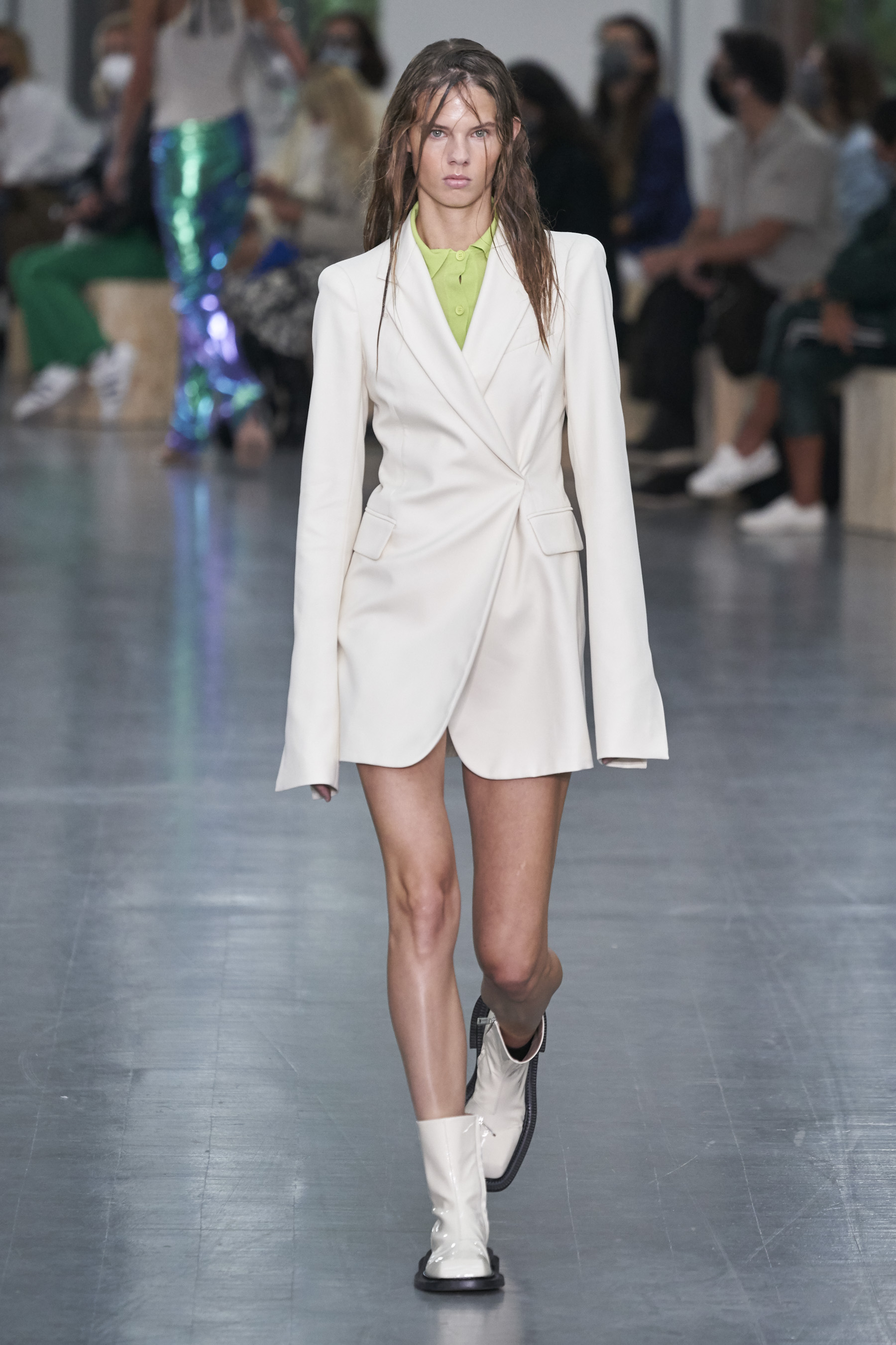 Look 29