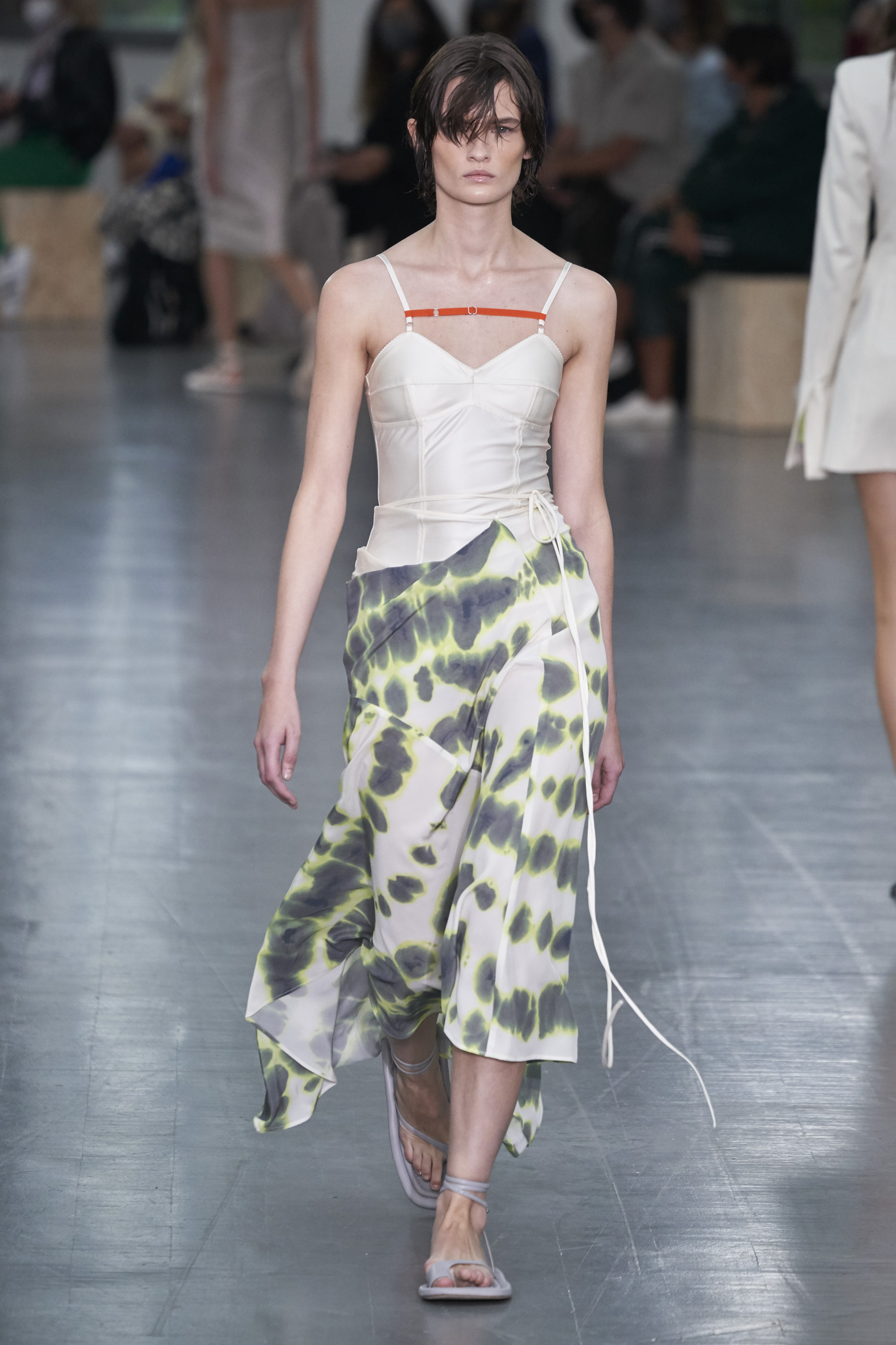 Look 30