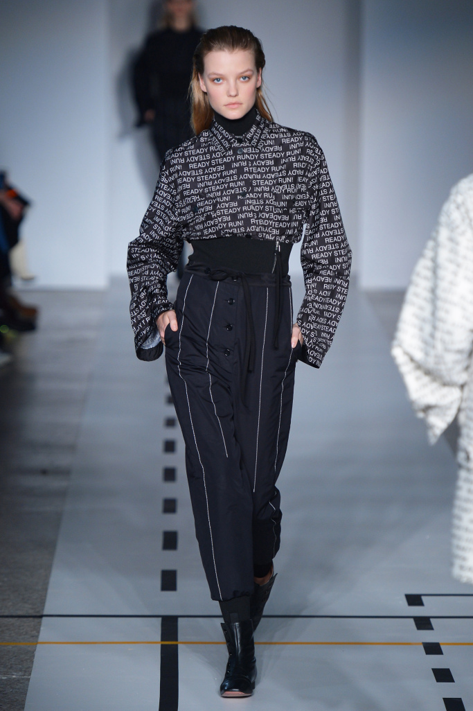 Look 11