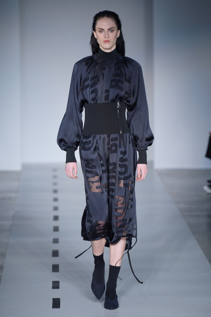 Look 19