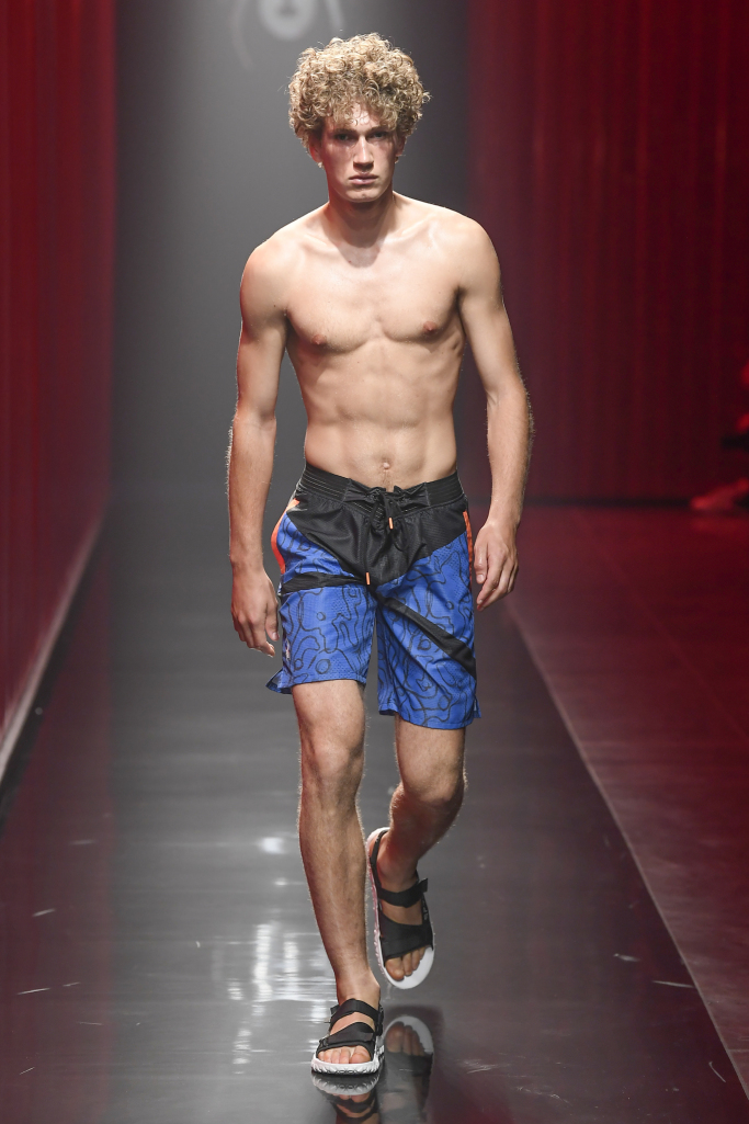 Look 30