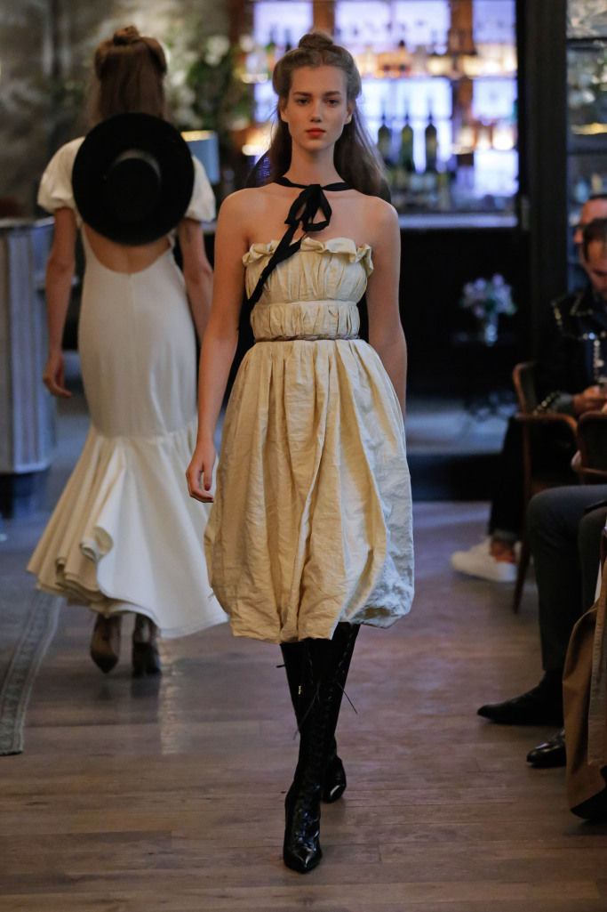 Look 5