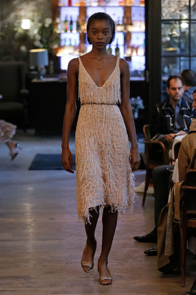Look 16