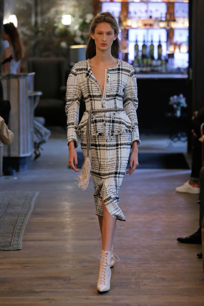 Look 25