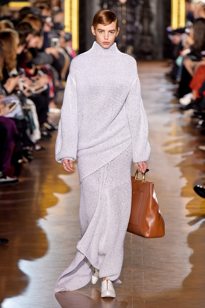 Look 15