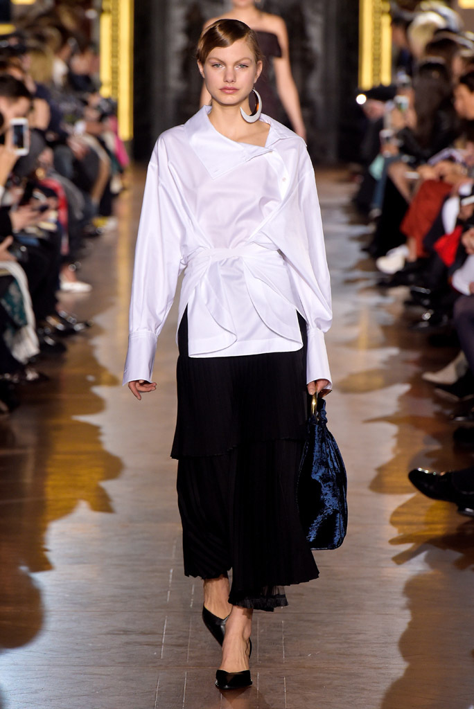 Look 17