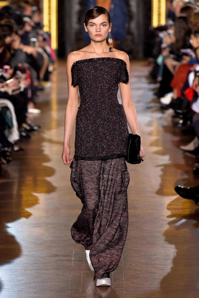 Look 18