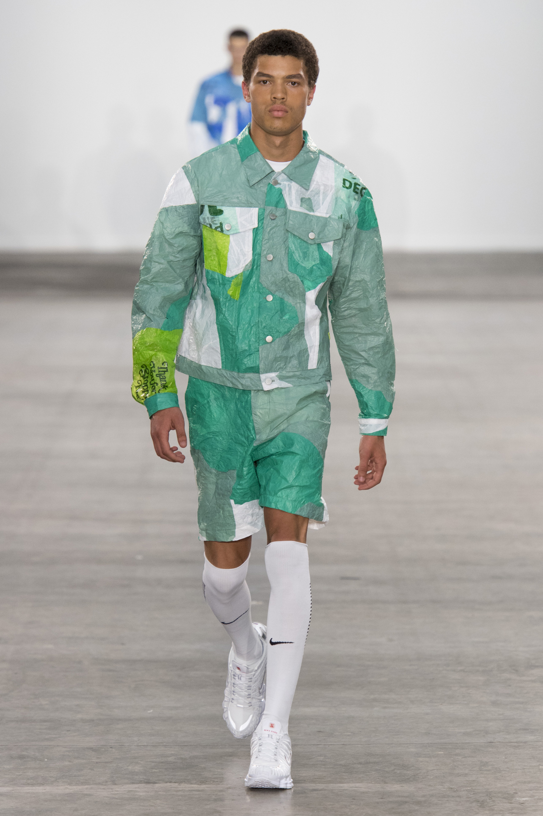 Look 7