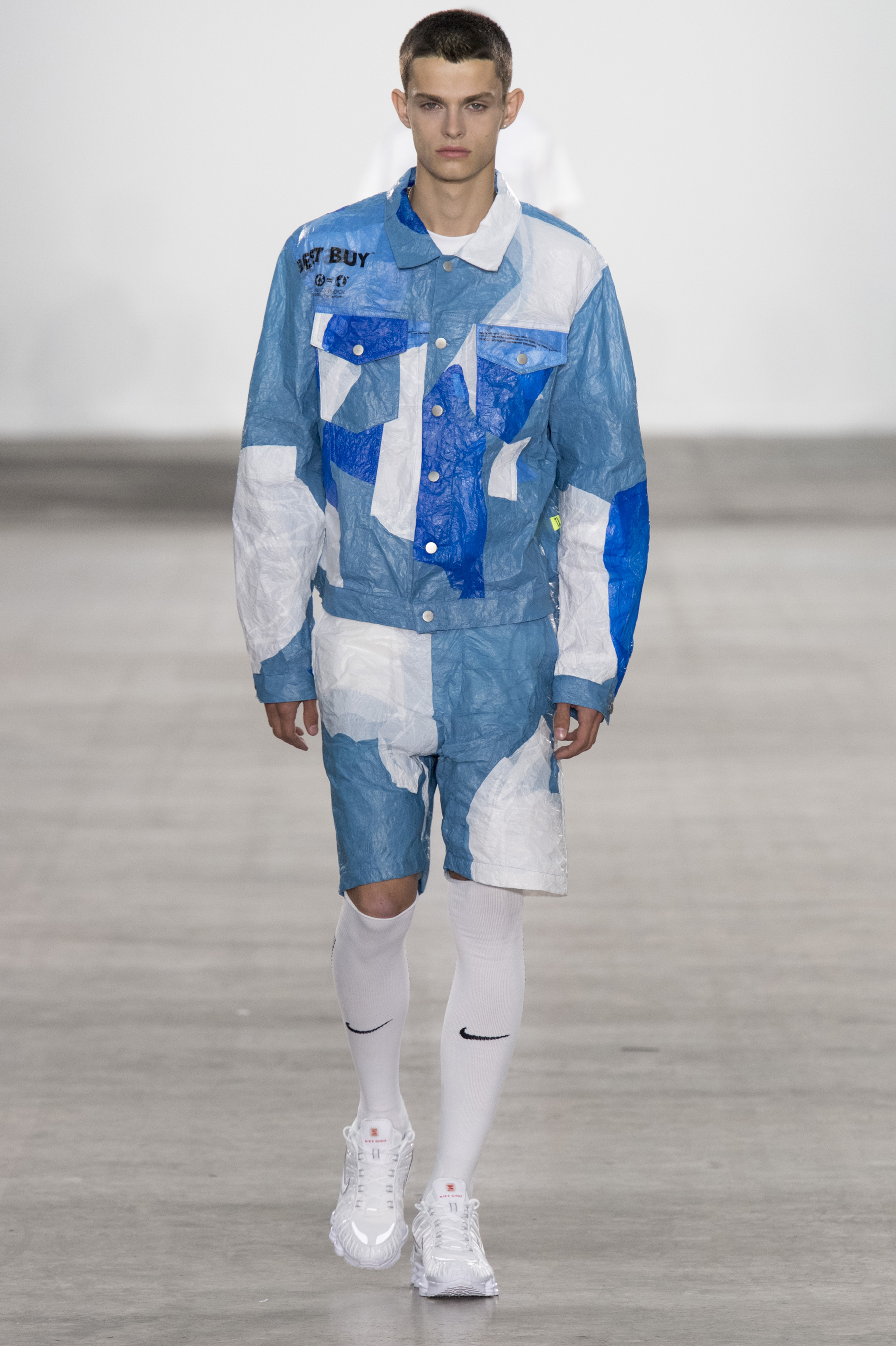 Look 8