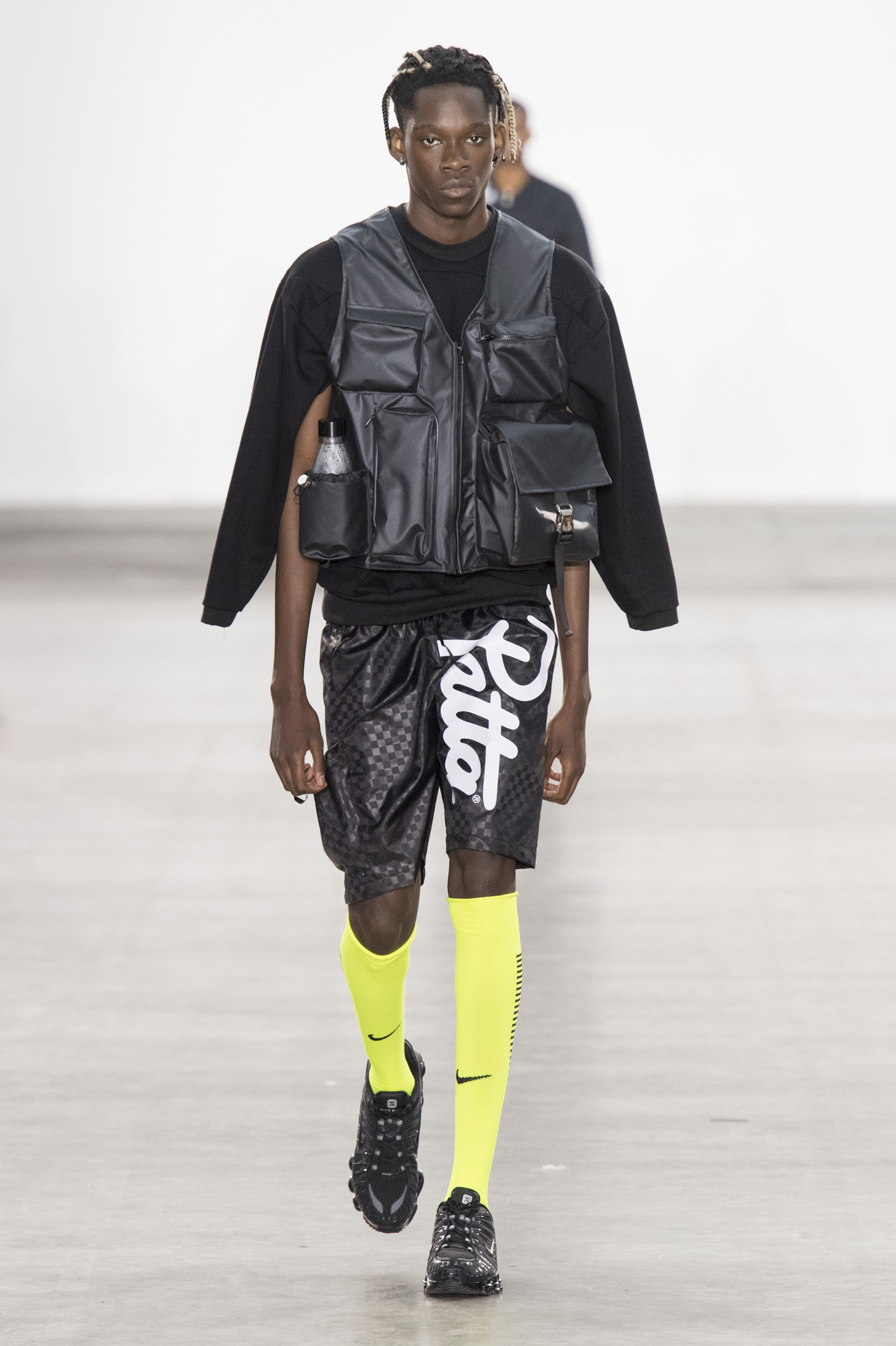 Look 13