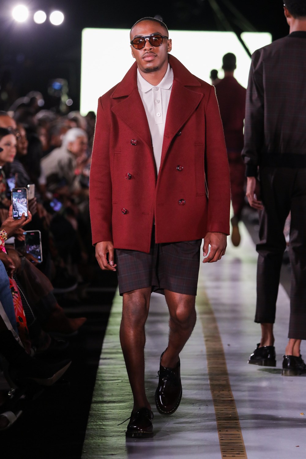 Look 10
