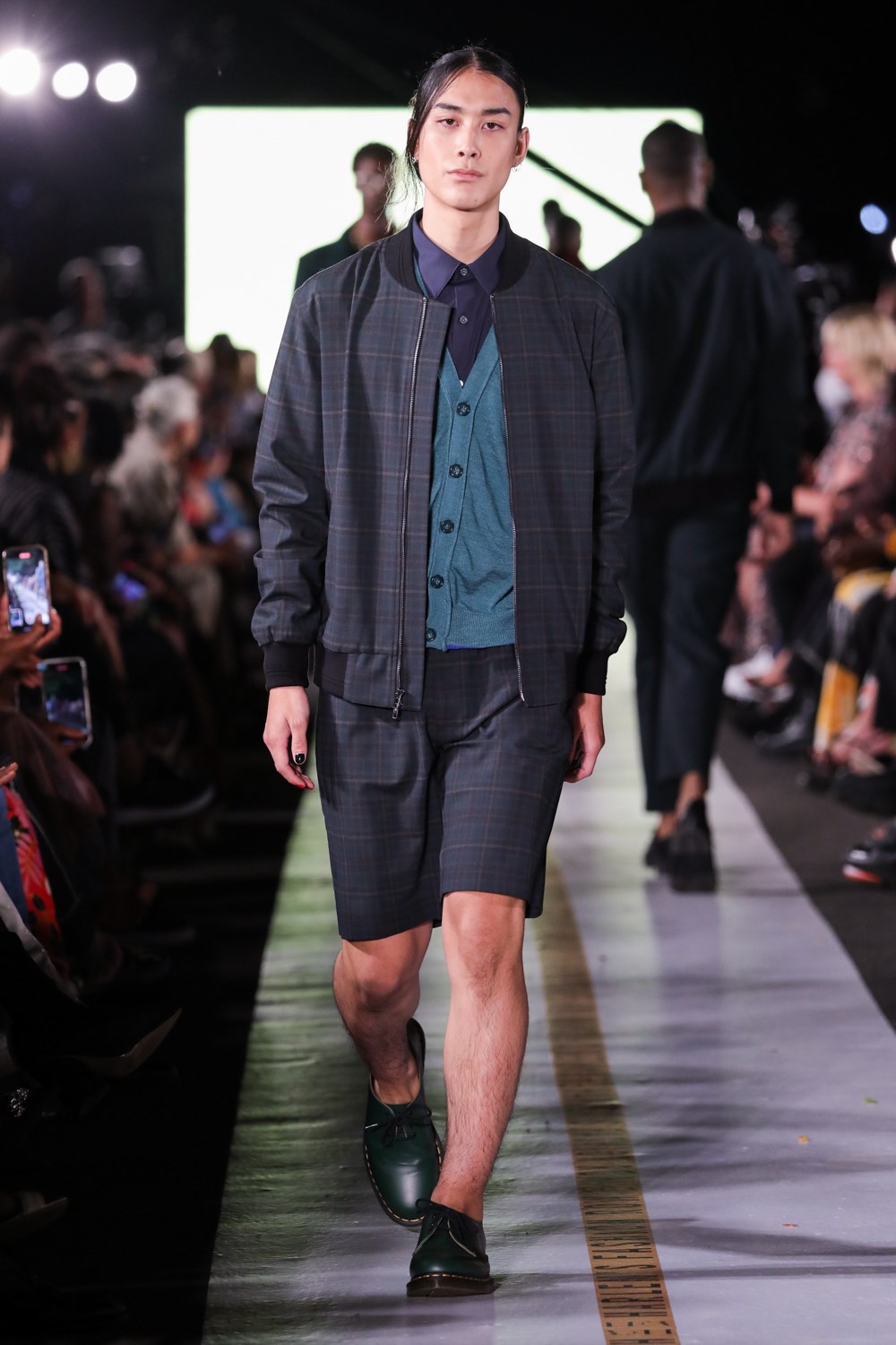 Look 12