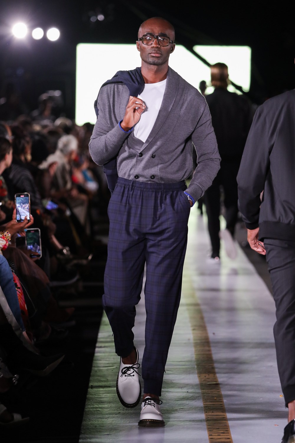 Look 17